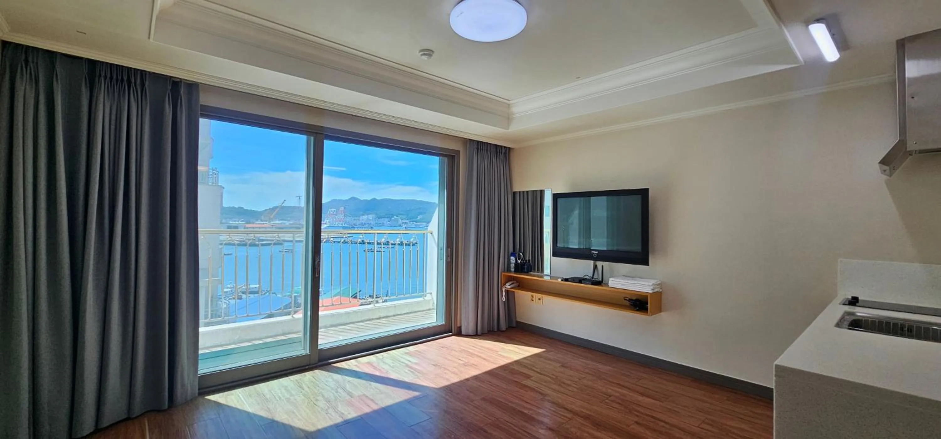 Tongyeong Bay Condo Hotel