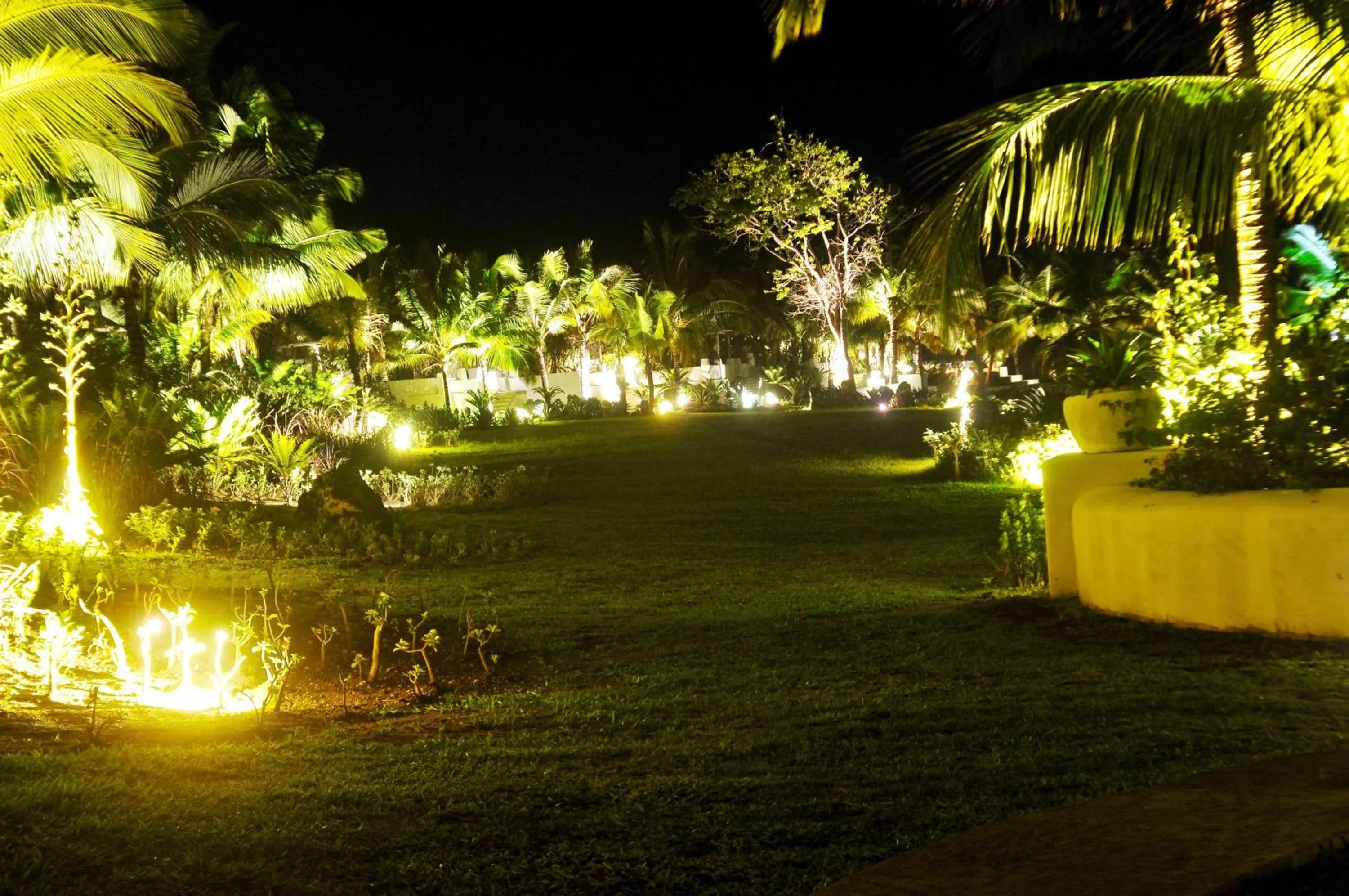 Garden in The Aiyana Resort & Spa