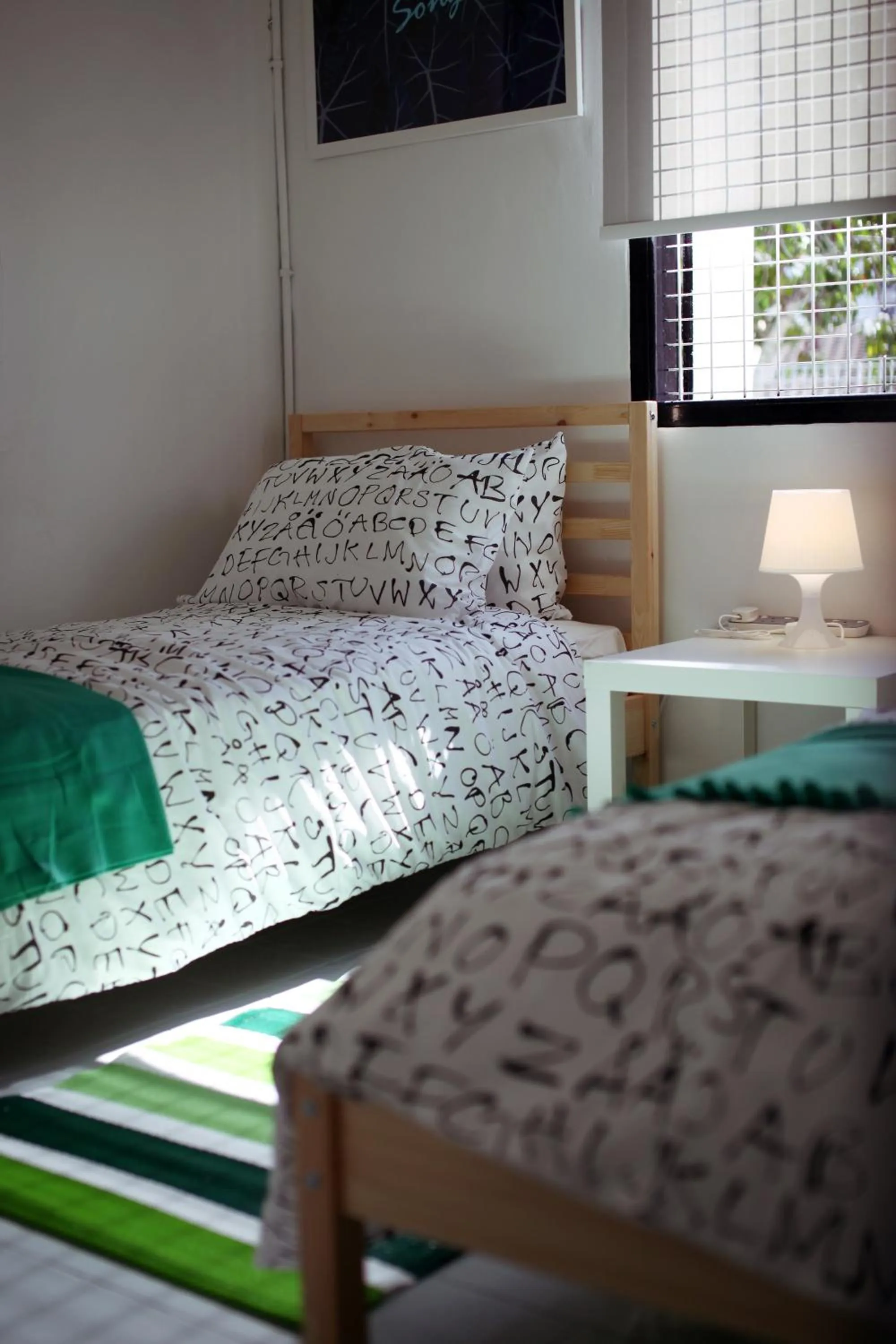 Day, Bed in Stay SongSong Mount Erskine