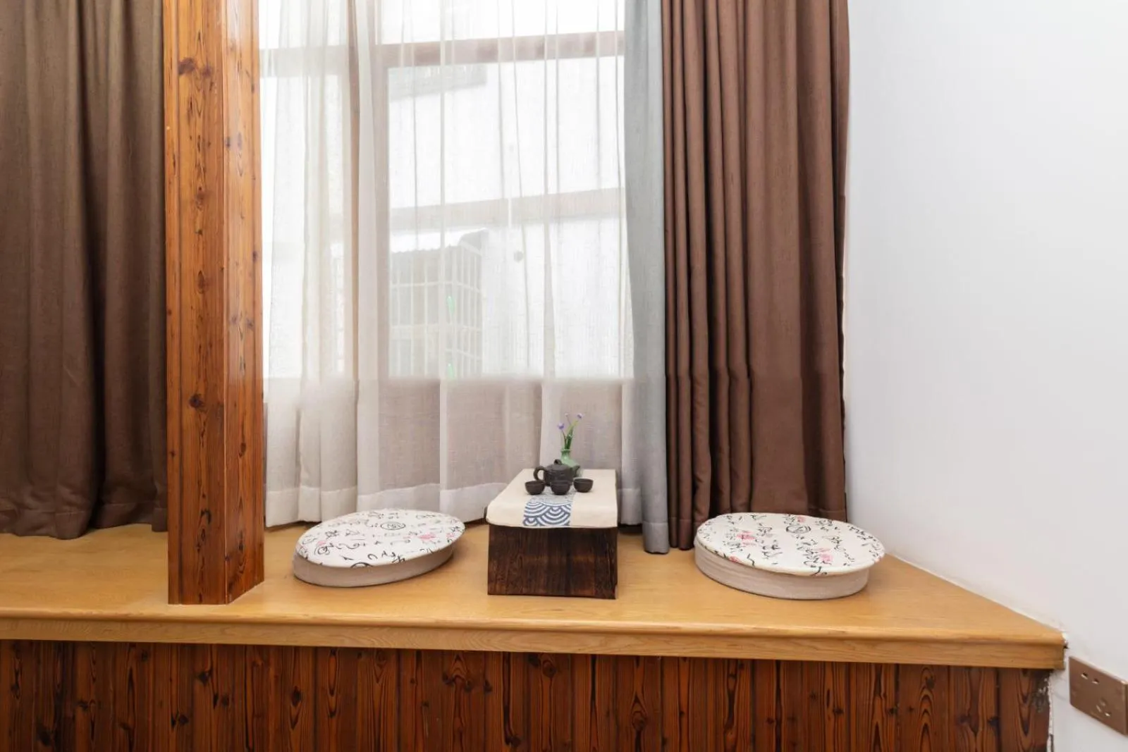 Balcony/Terrace in Hotel California Zhangjiajie