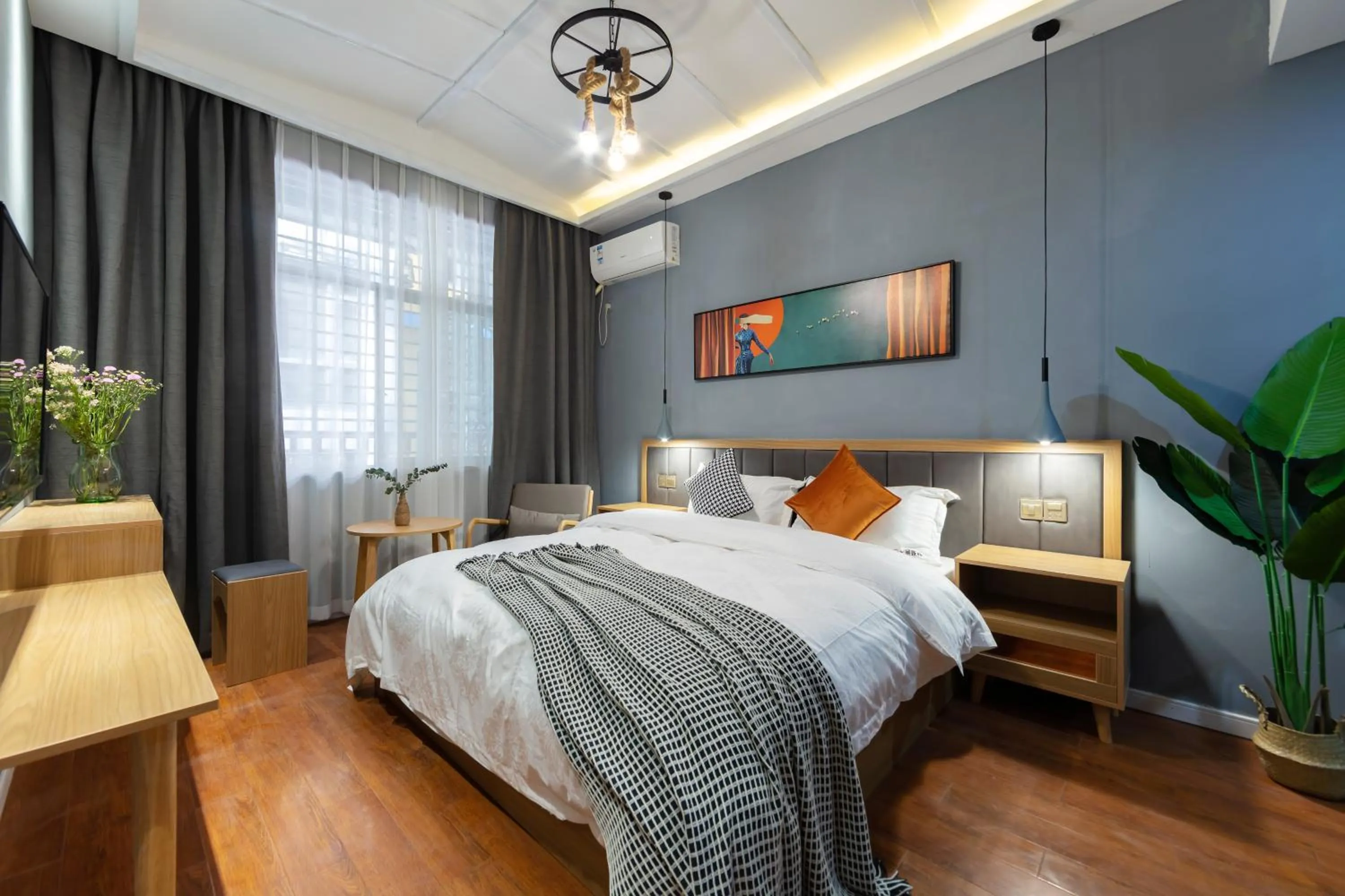 Bedroom, Bed in Hotel California Zhangjiajie