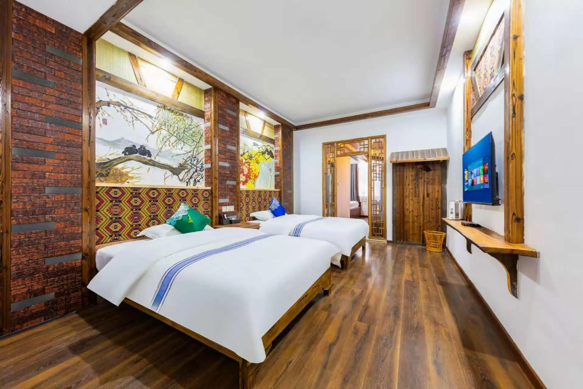 Photo of the whole room, Bed in Hotel California Zhangjiajie