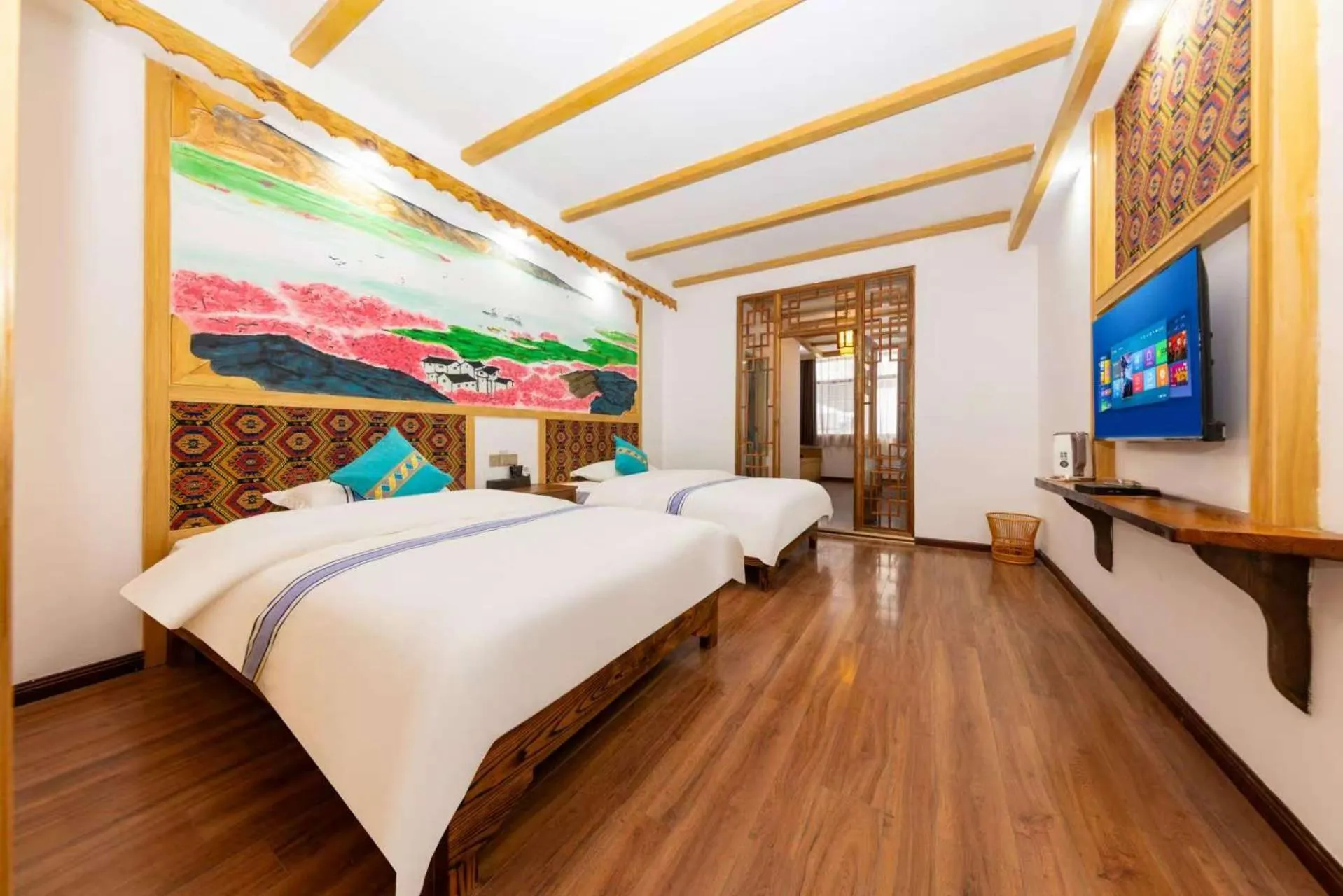 Photo of the whole room, Bed in Hotel California Zhangjiajie