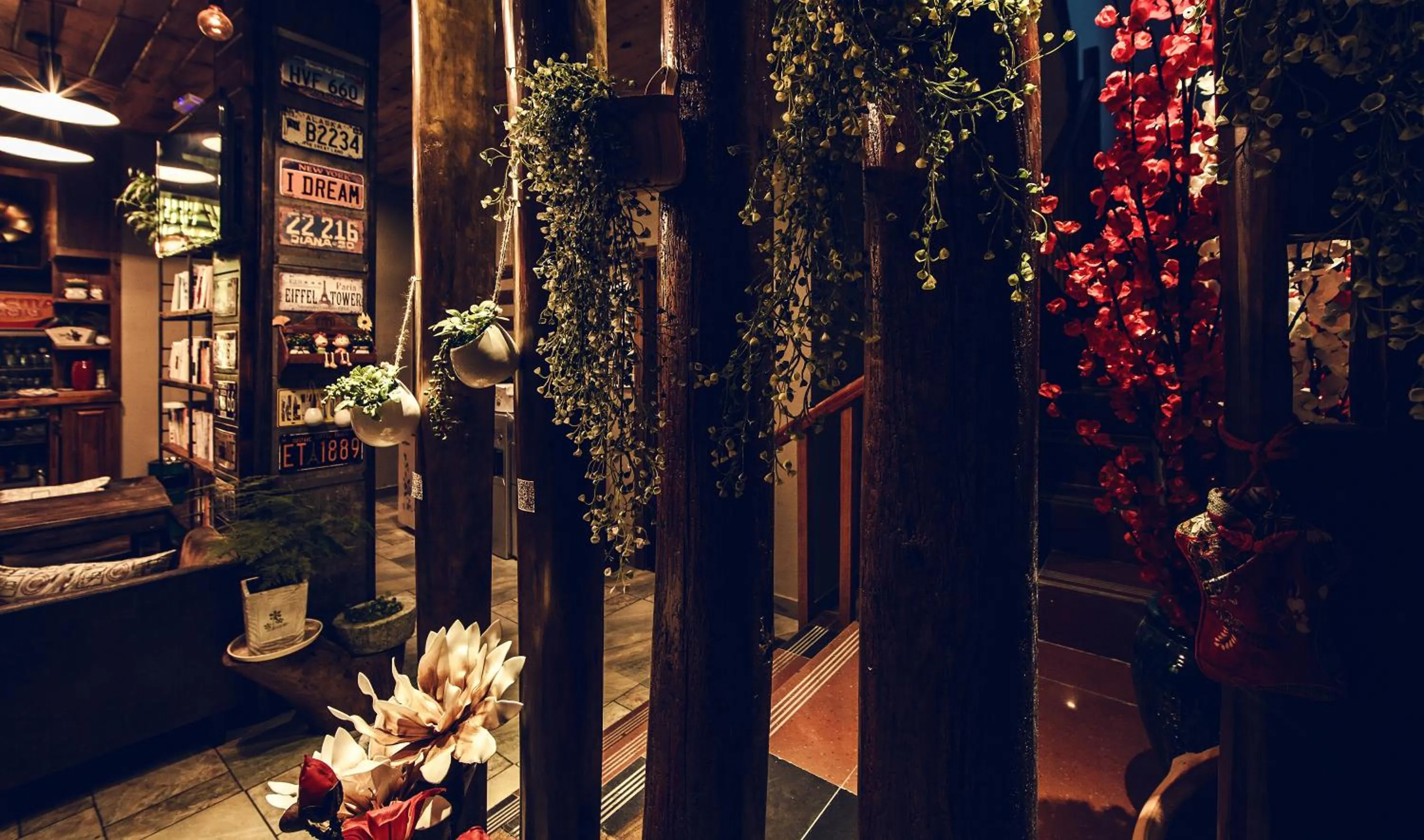 Decorative detail in Hotel California Zhangjiajie