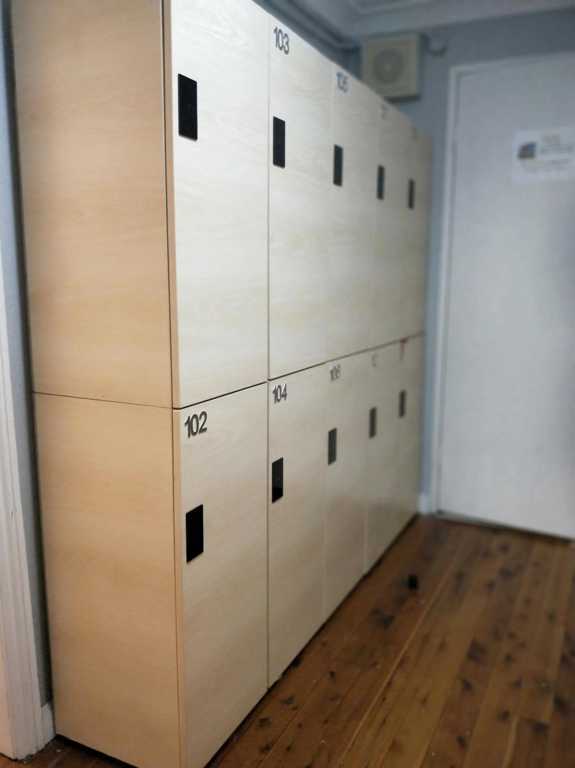 locker in PodBed Coogee Beachside
