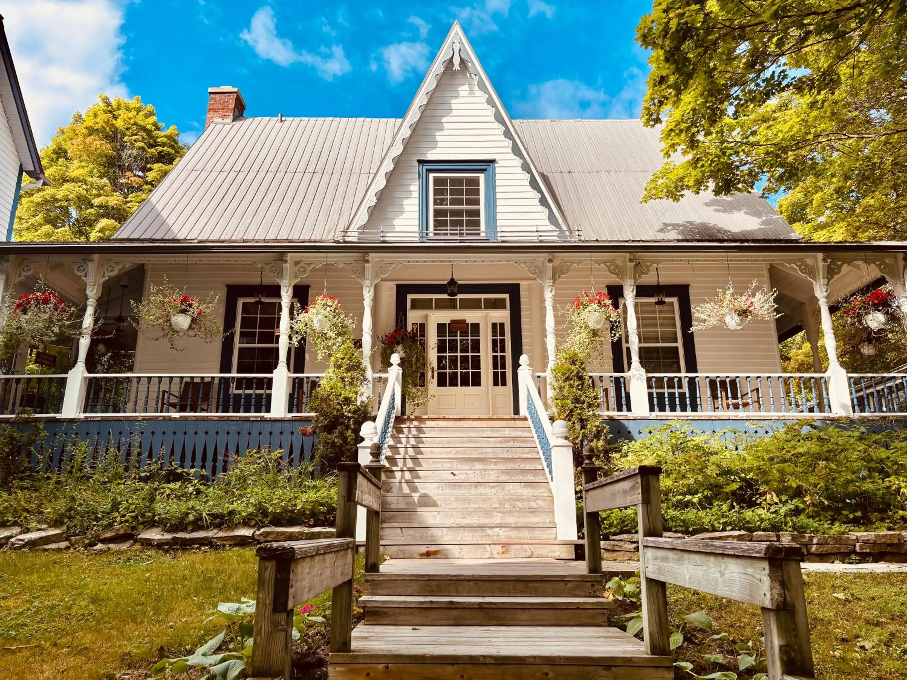 Property building in Auberge Sous les Arbres