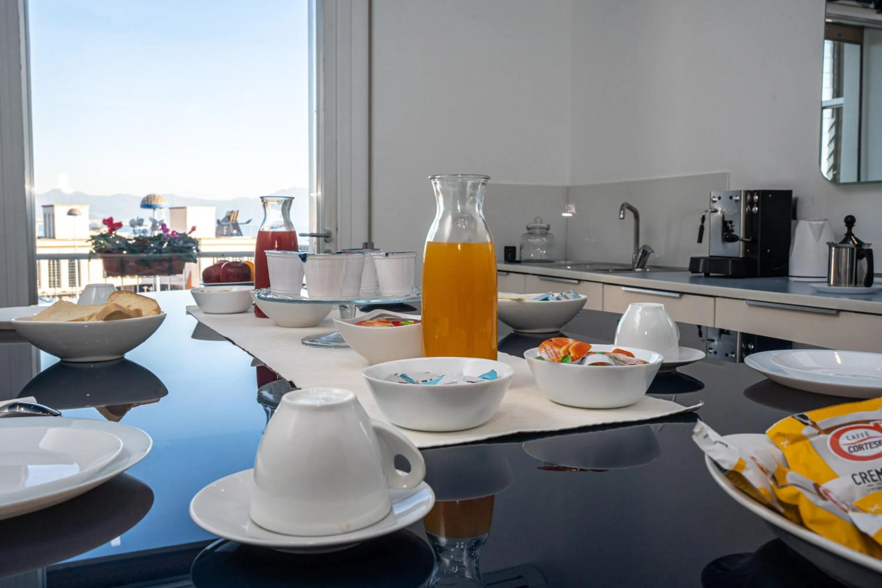 Food in Skyhouse Beverello