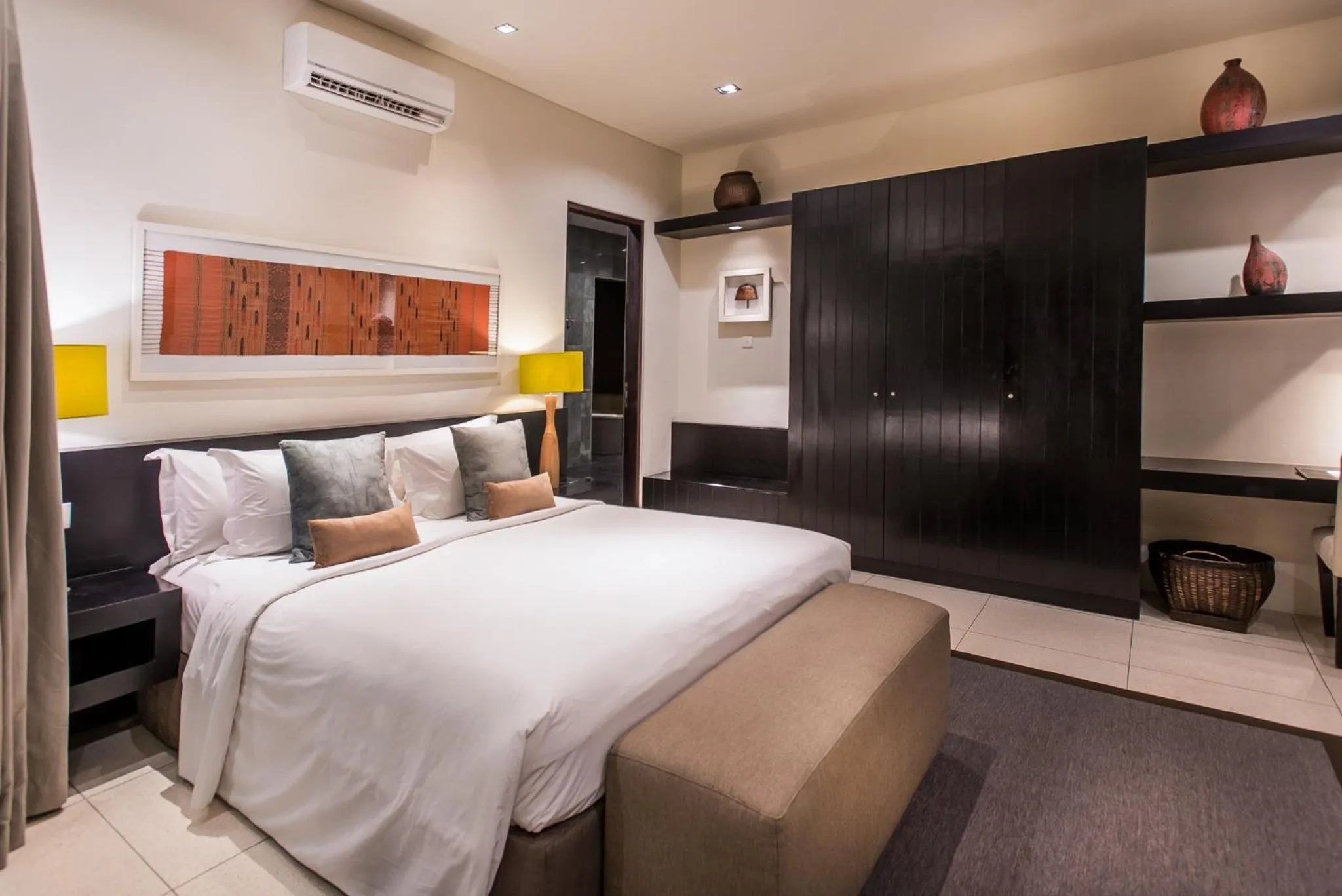 Bedroom, Bed in Cicada Luxury Townhouses