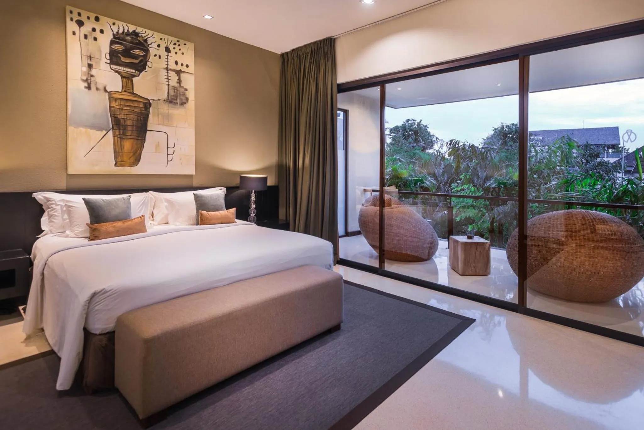 Bedroom, Bed in Cicada Luxury Townhouses