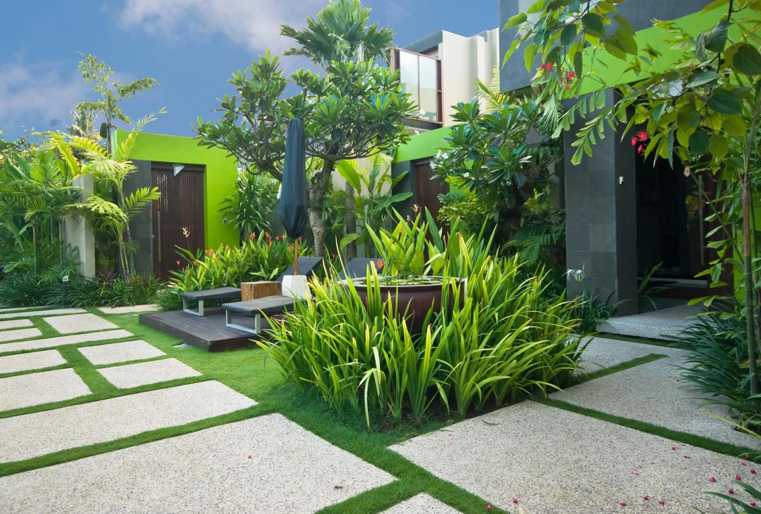 Garden in Cicada Luxury Townhouses