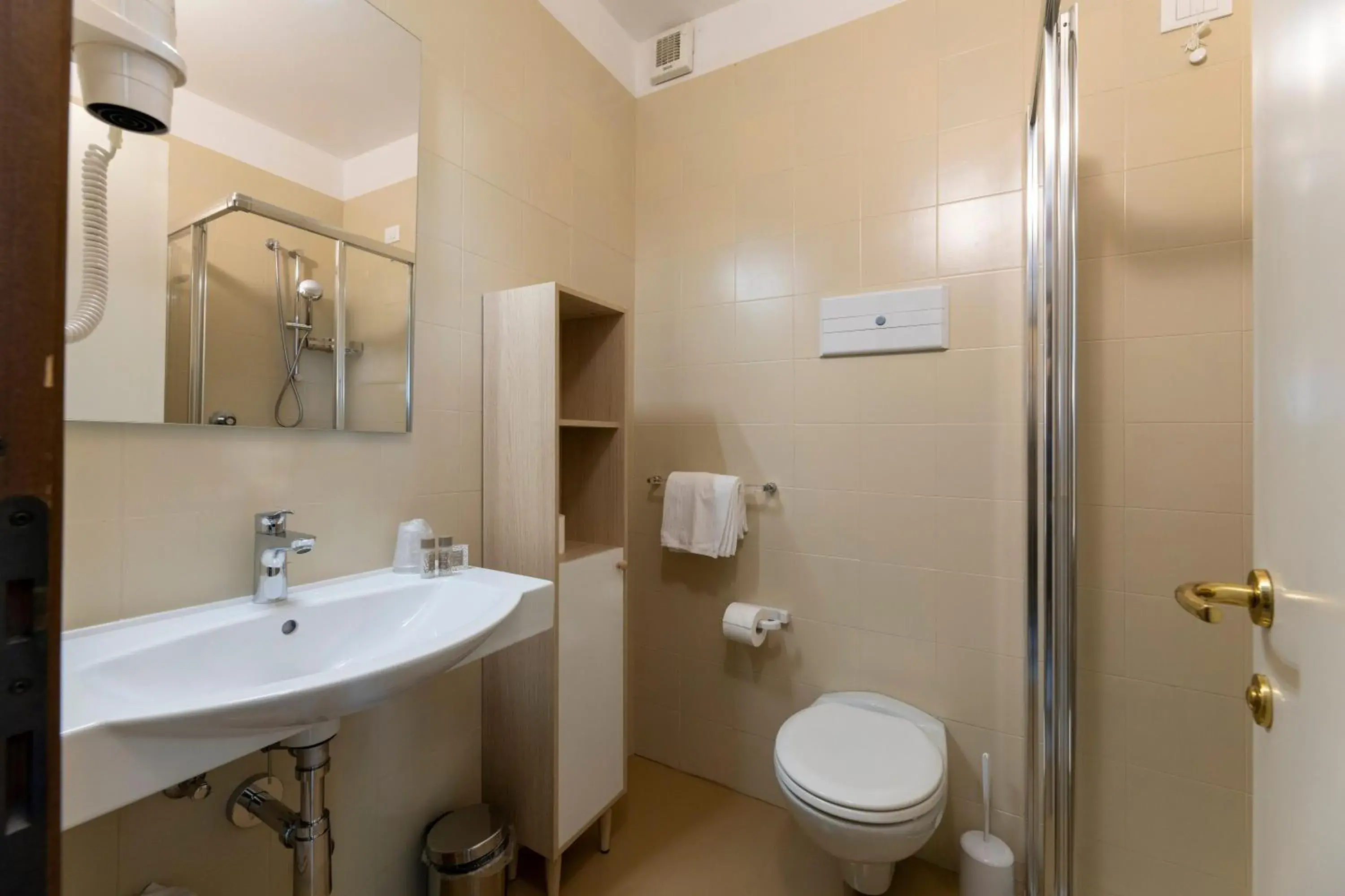 Double or Twin Room with Balcony and Garden View in Hotel Holiday Sport & Relax Double or Twin Room with Balcony and Garden View in Hotel Holiday Sport & Relax