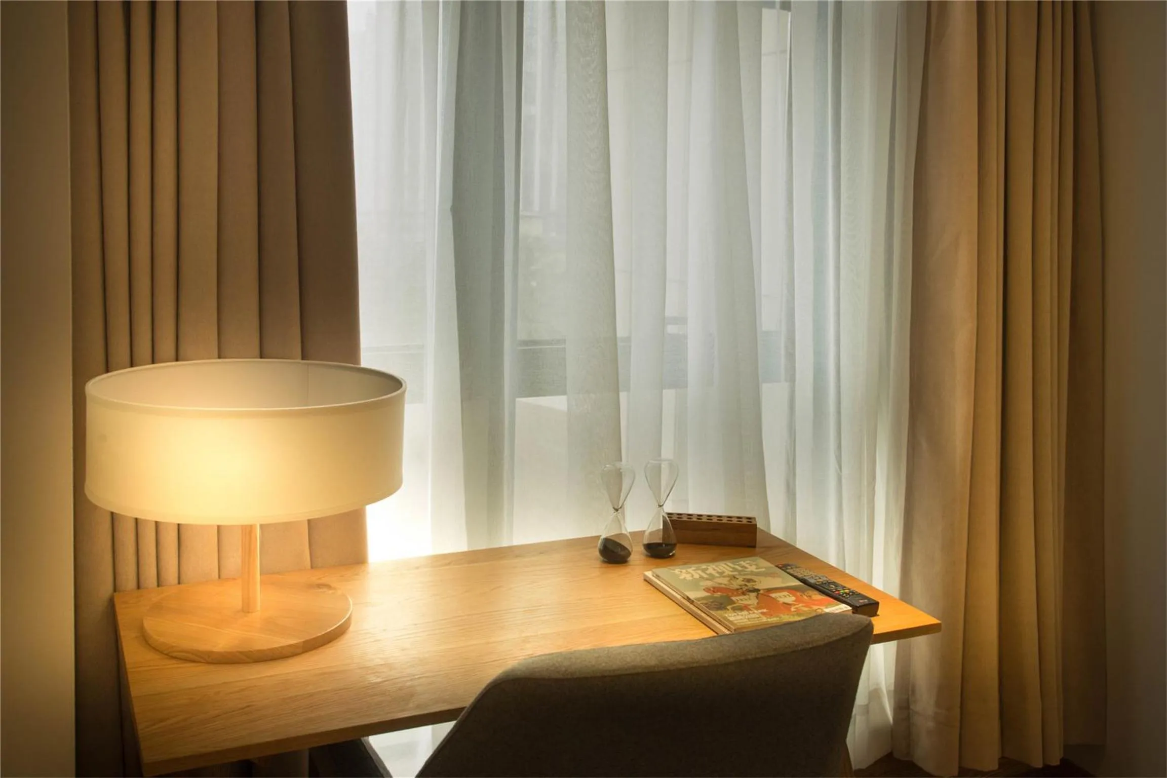 Seating area in David's Deer Hotel