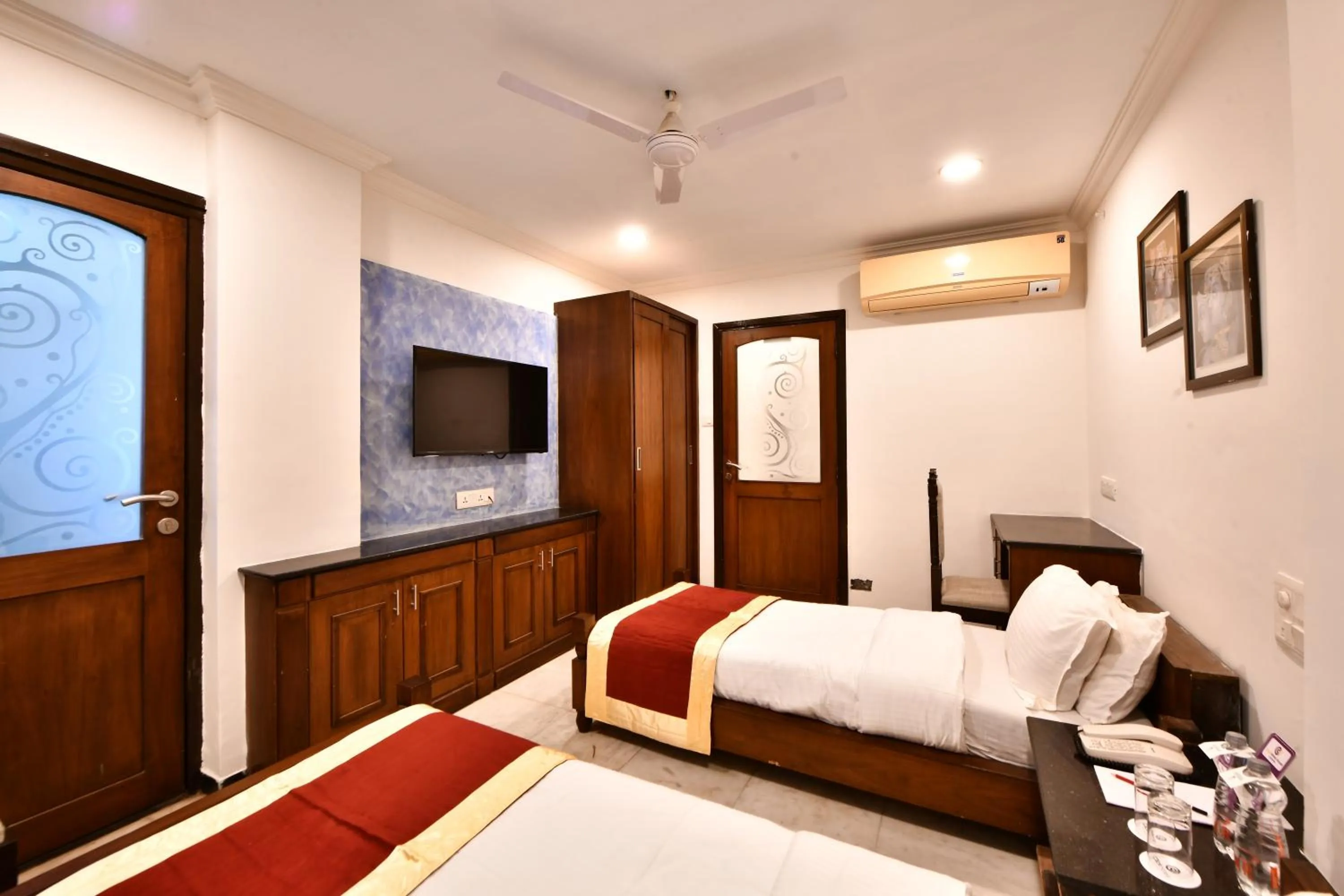 Bed in Click White House Residency, Vadodara
