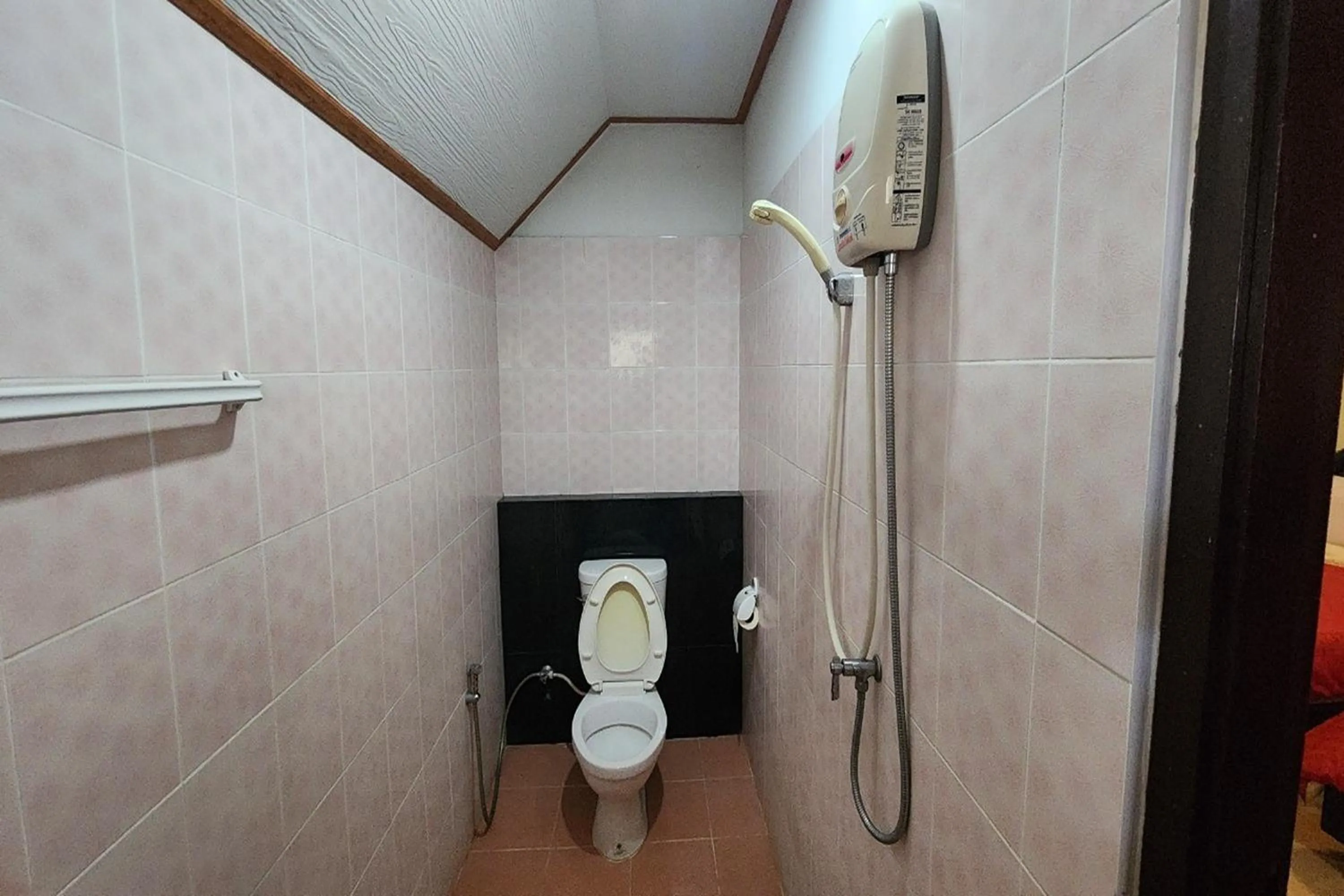 Bathroom in Ton Hom Pool Party