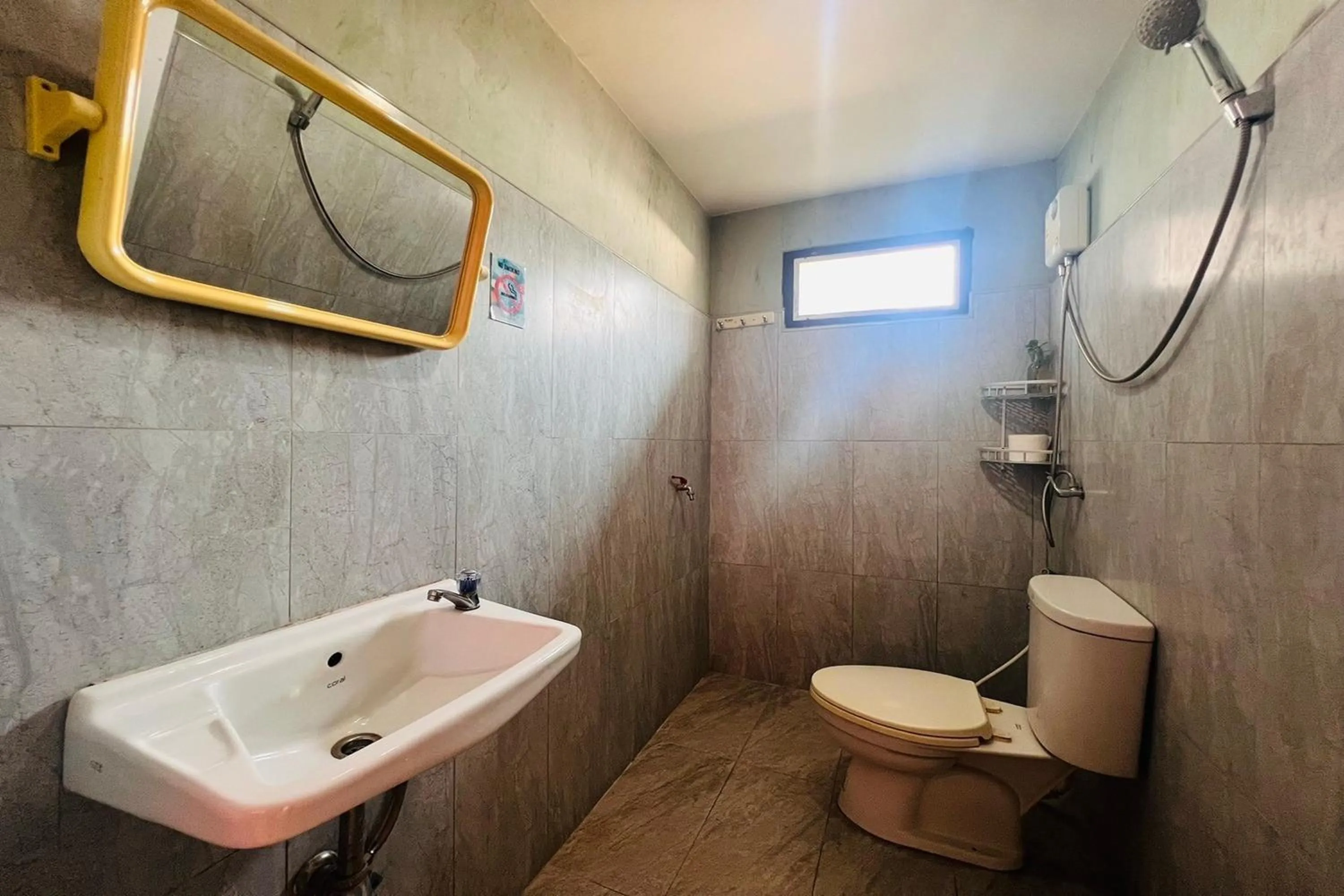 Bathroom in Ton Hom Pool Party