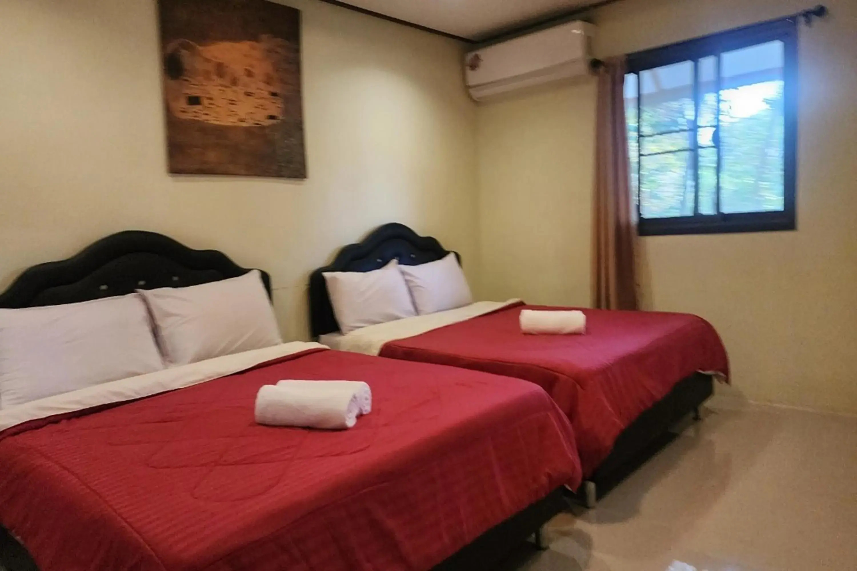 Family Room in Ton Hom Pool Party Family Room in Ton Hom Pool Party