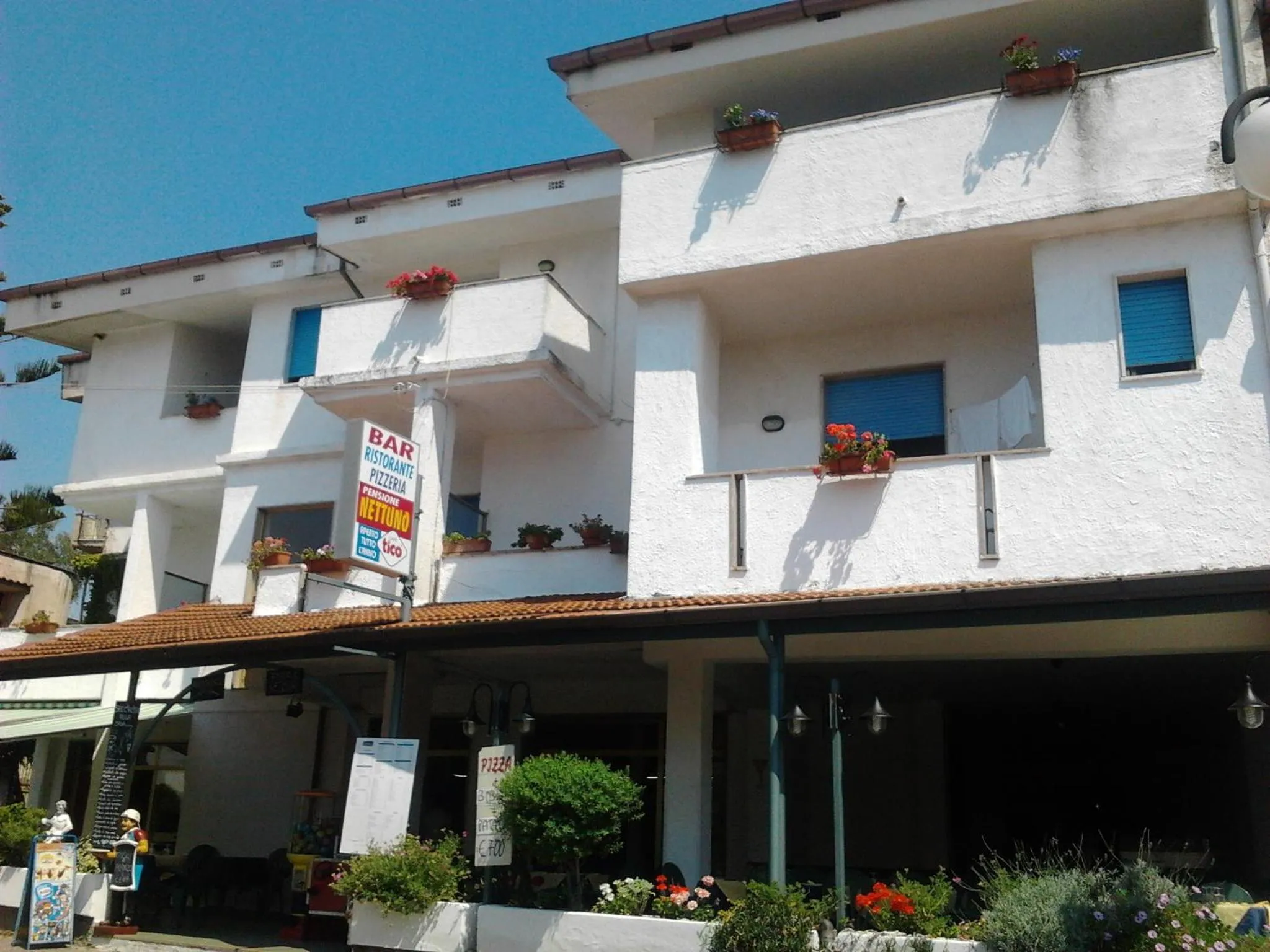 Facade/entrance in Pensione Nettuno