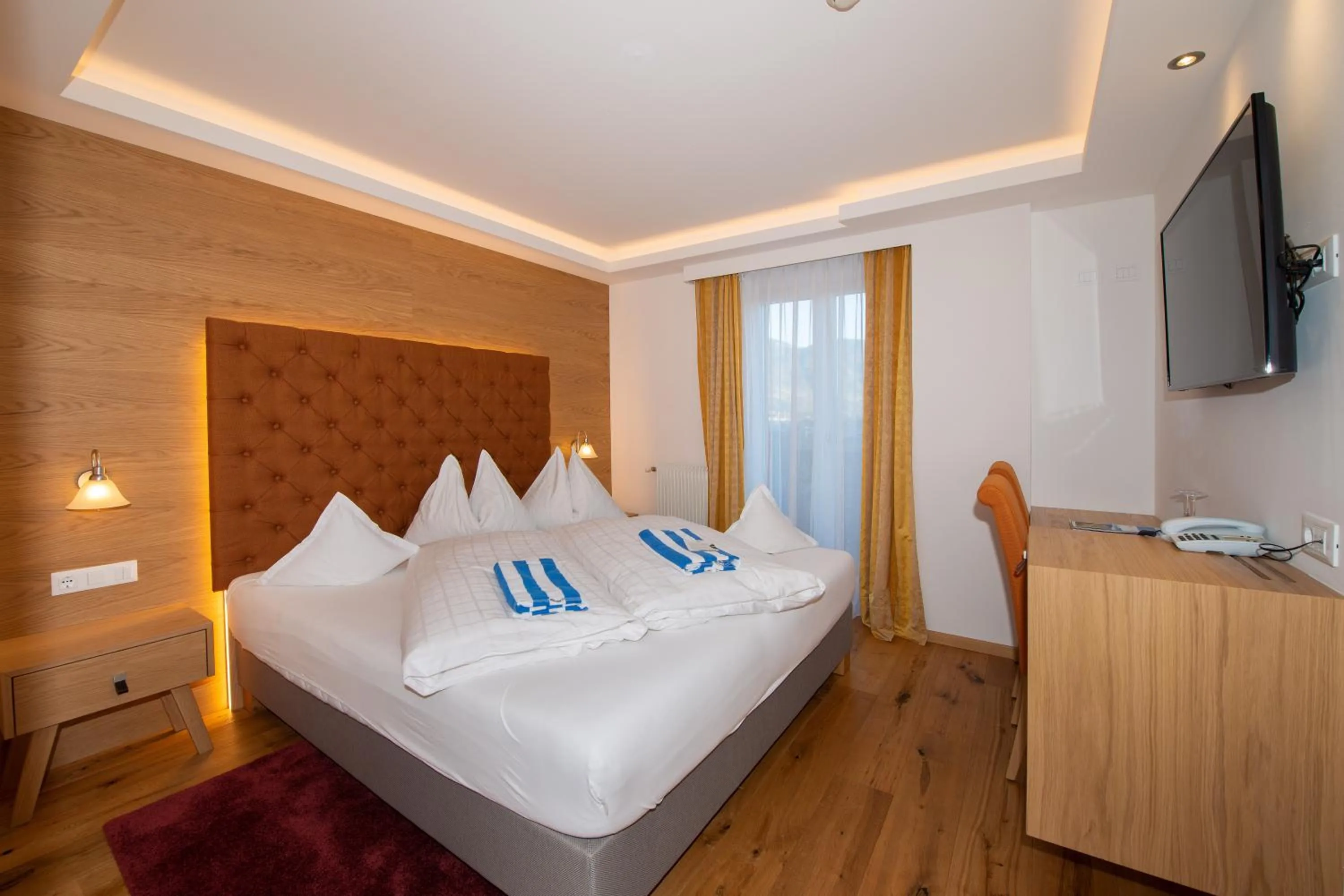 Bedroom, Bed in Ruster Resort