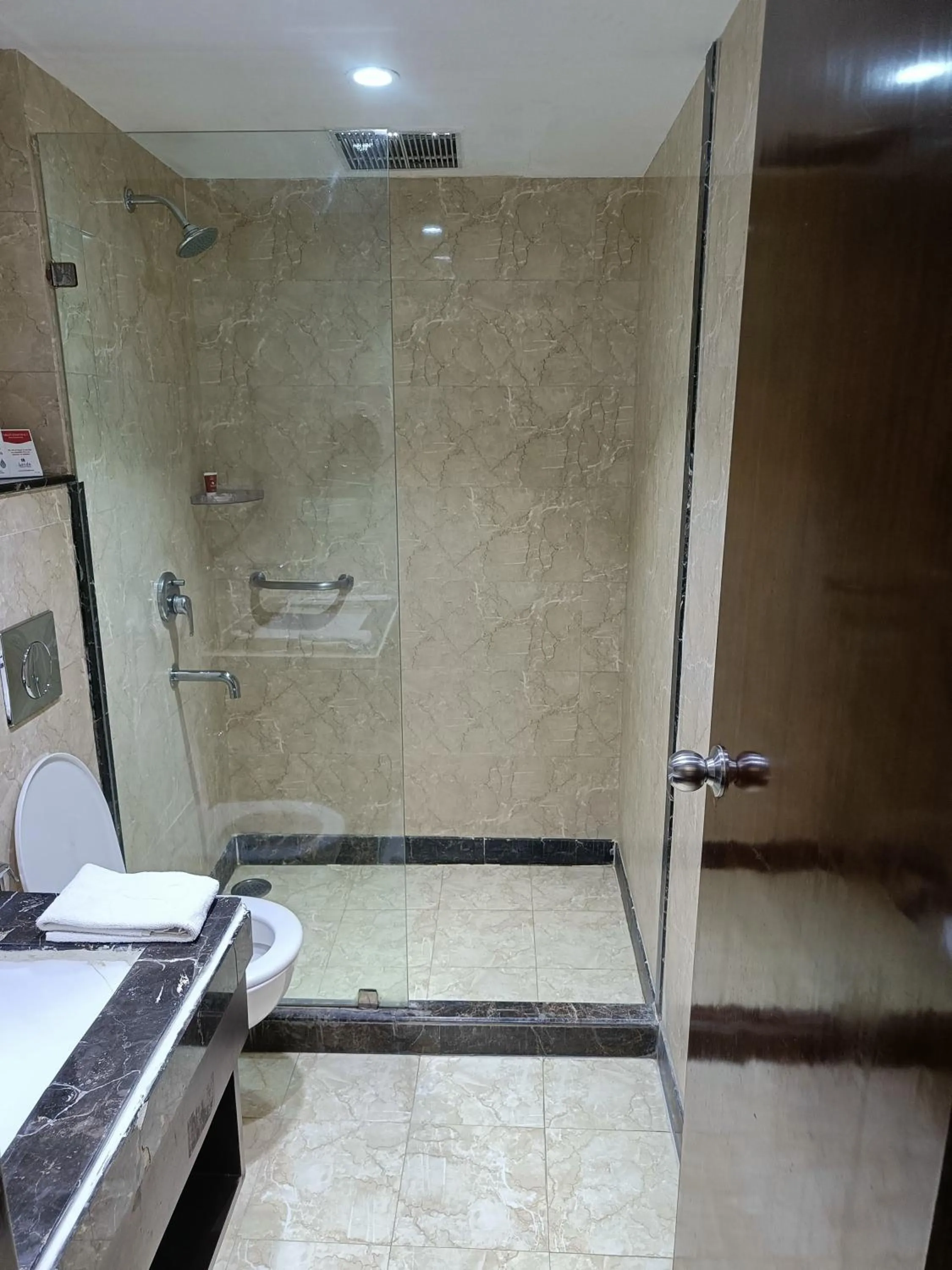 Bathroom in Lords Inn Jodhpur