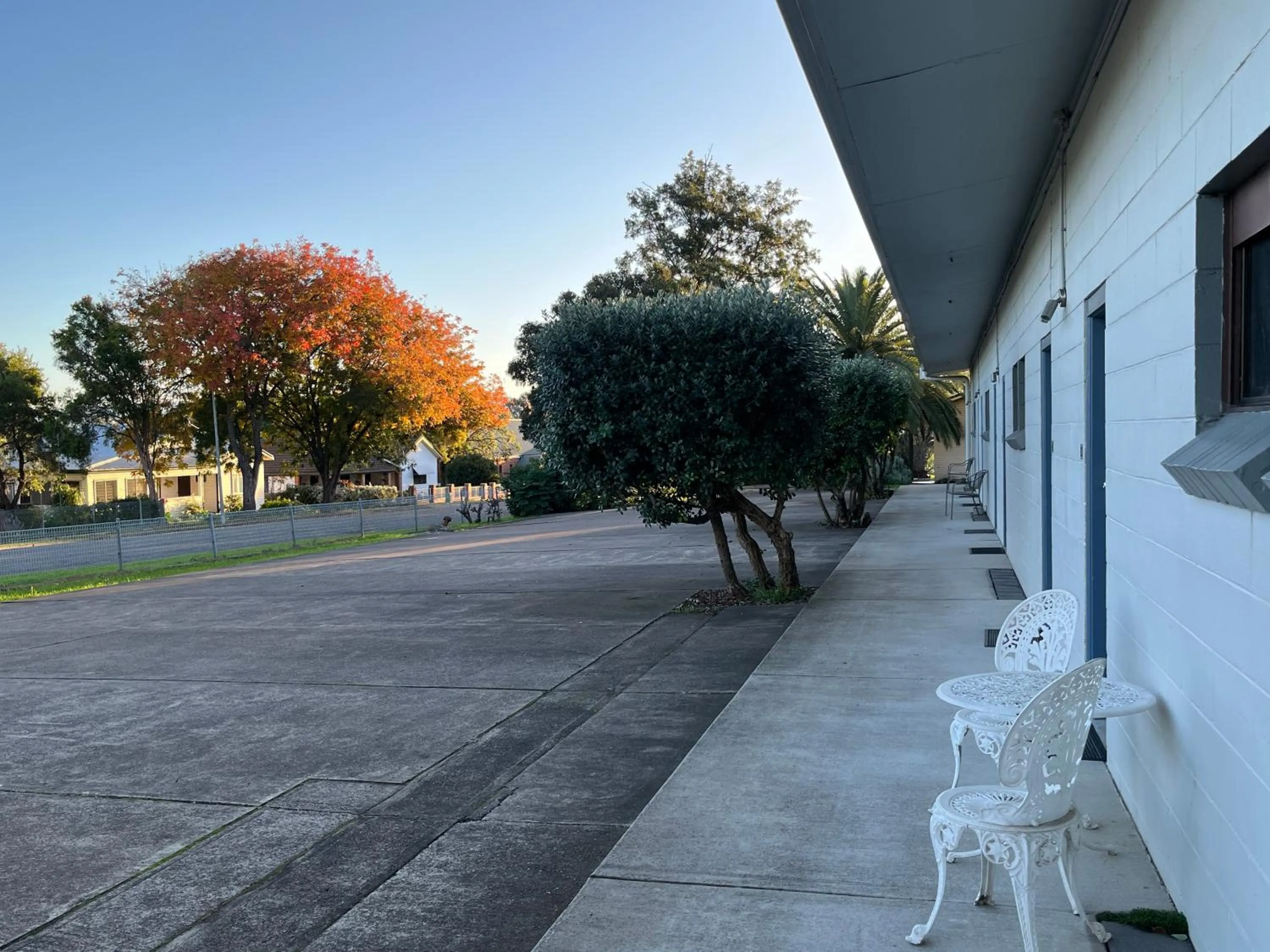 Property building in Airlie House Motor Inn