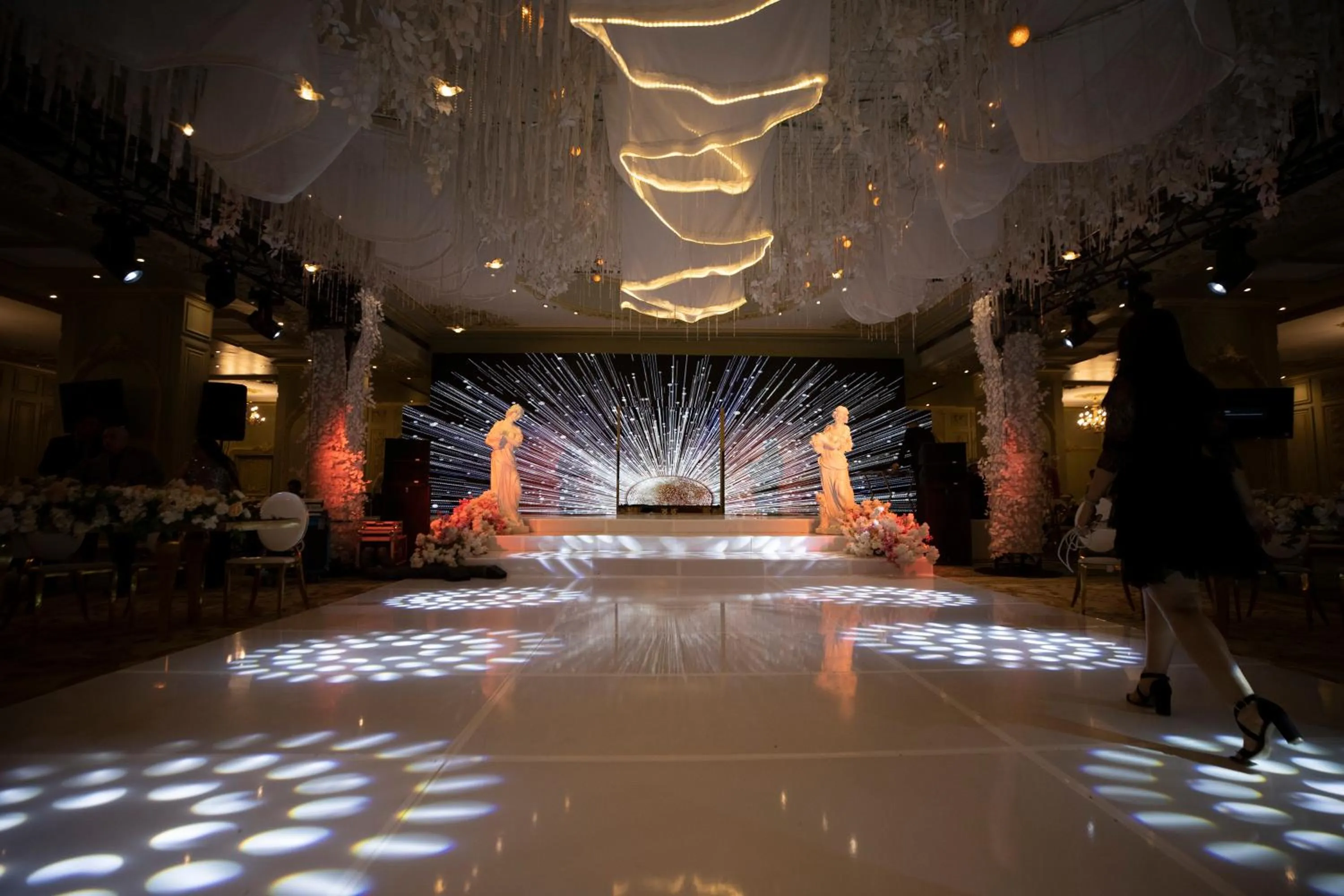wedding in Oriental grand Plaza