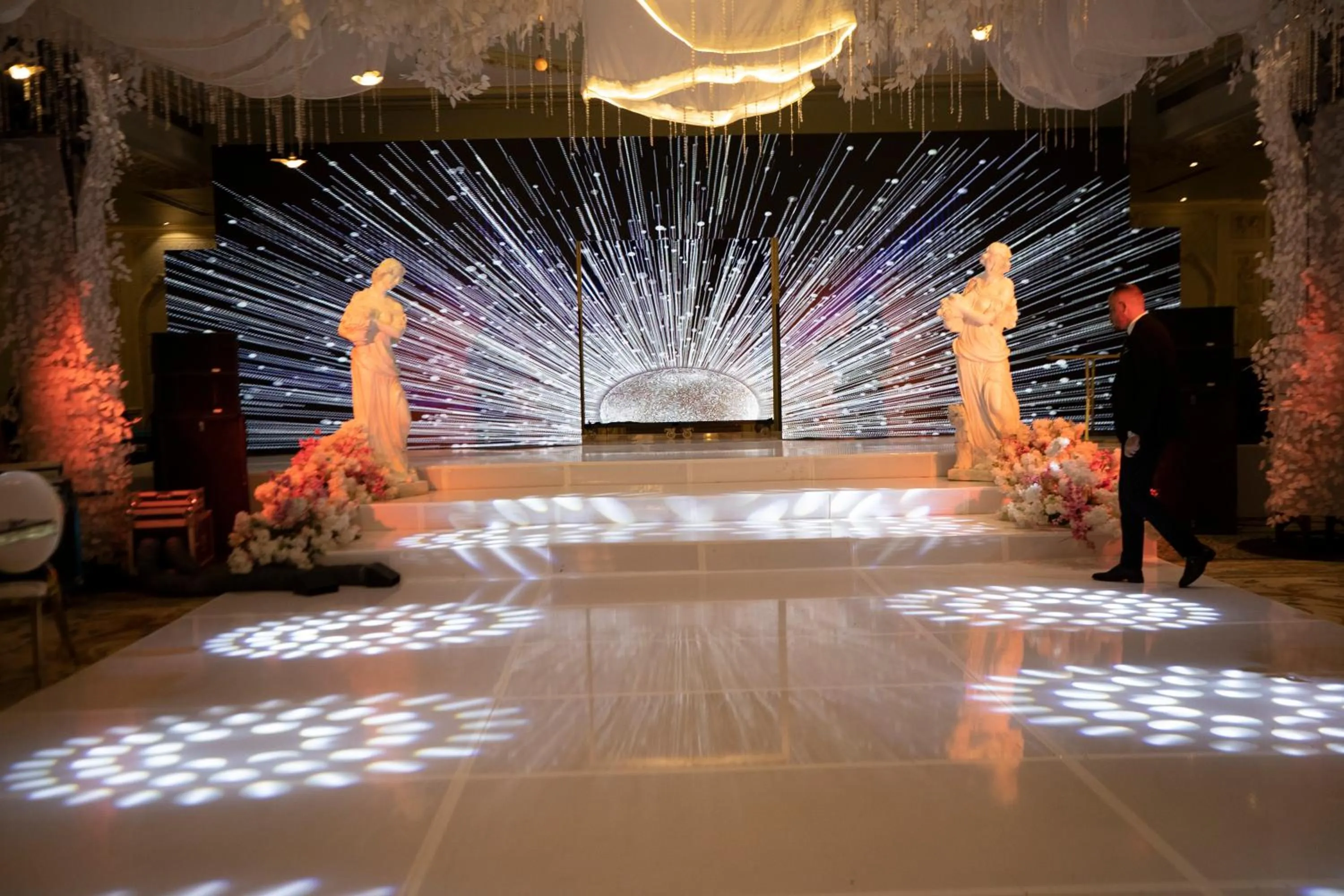 wedding in Oriental grand Plaza