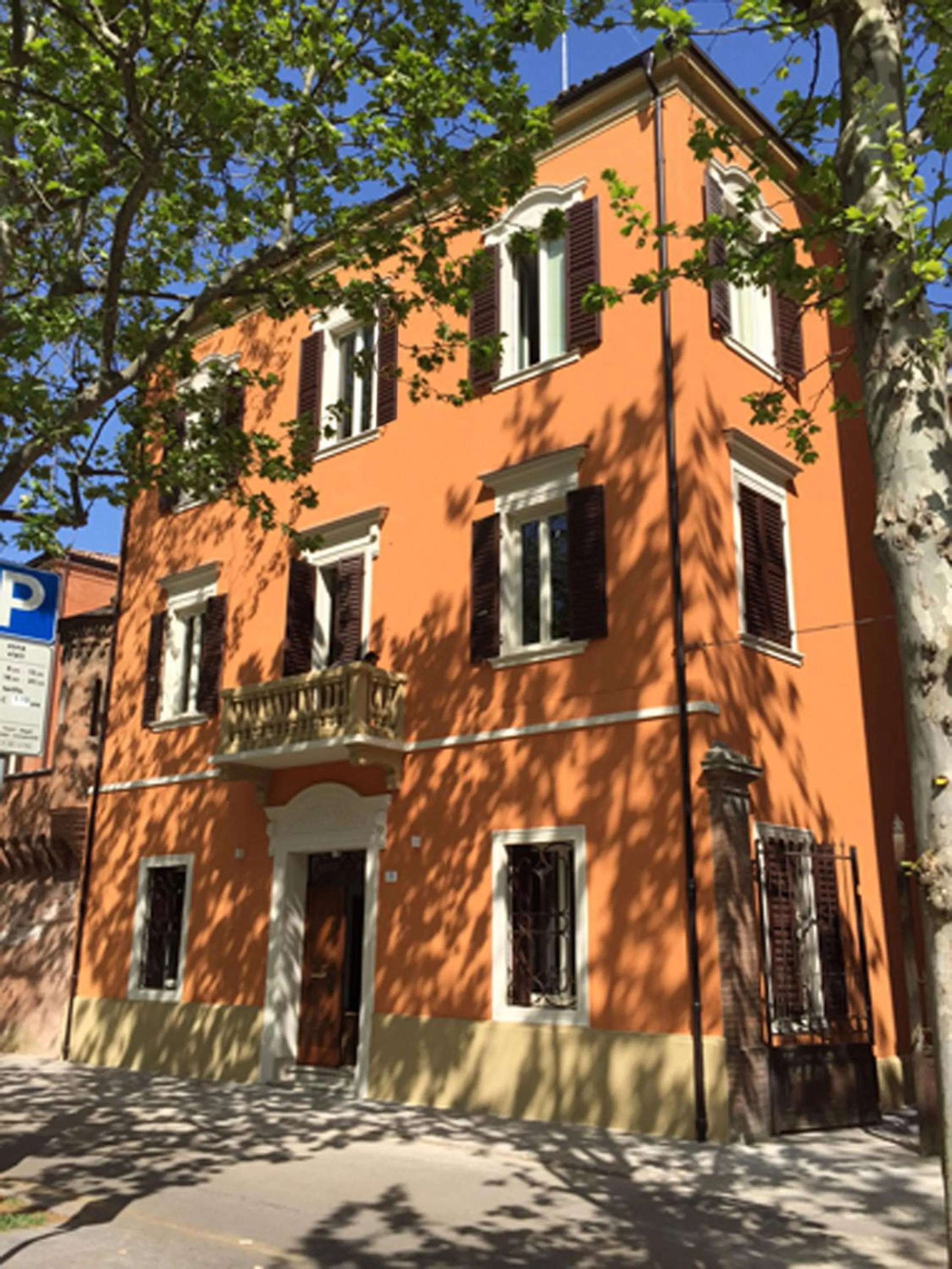 Facade/entrance in Vittorio Veneto 25