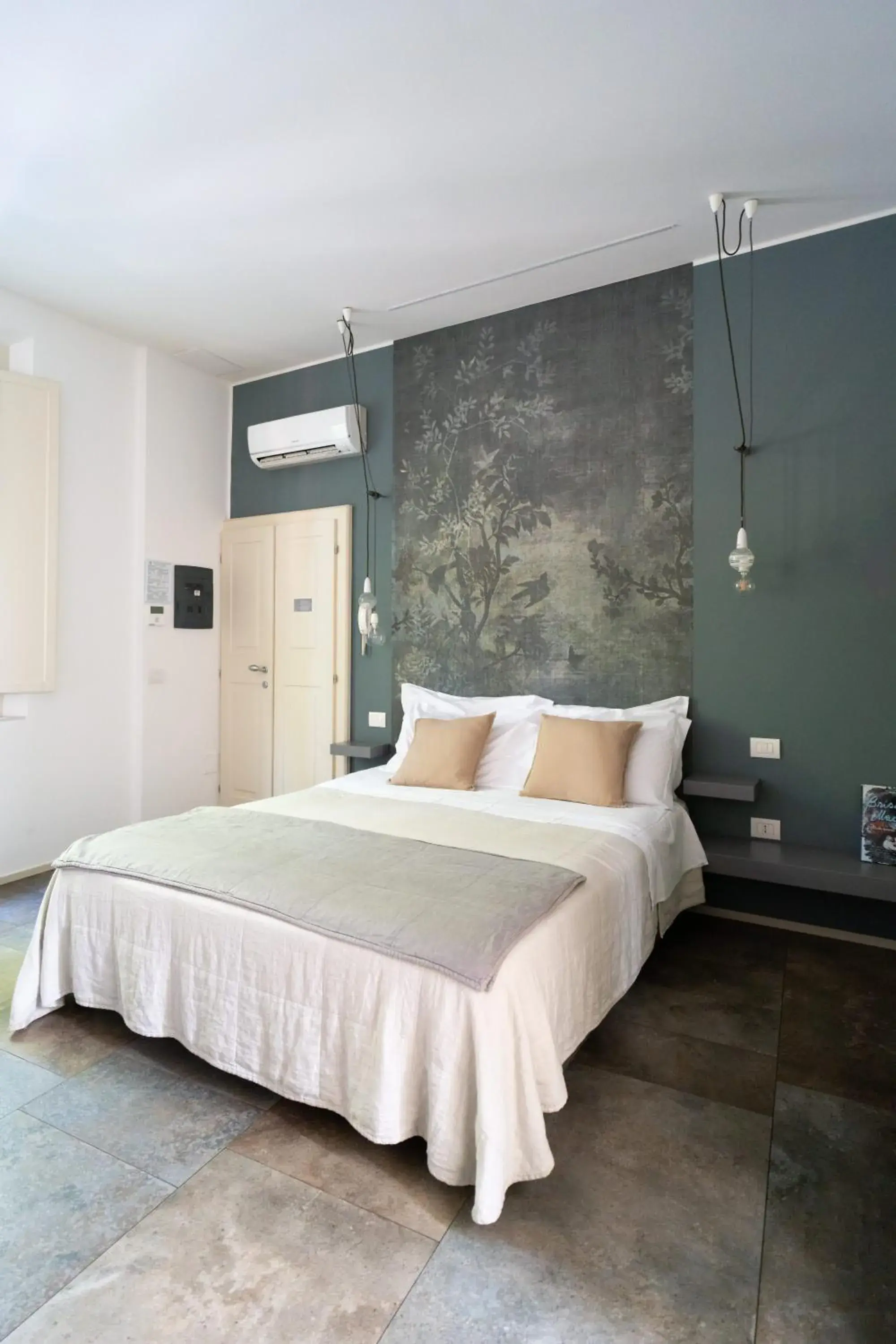 Vittorio Veneto 25 Vittorio Veneto 25