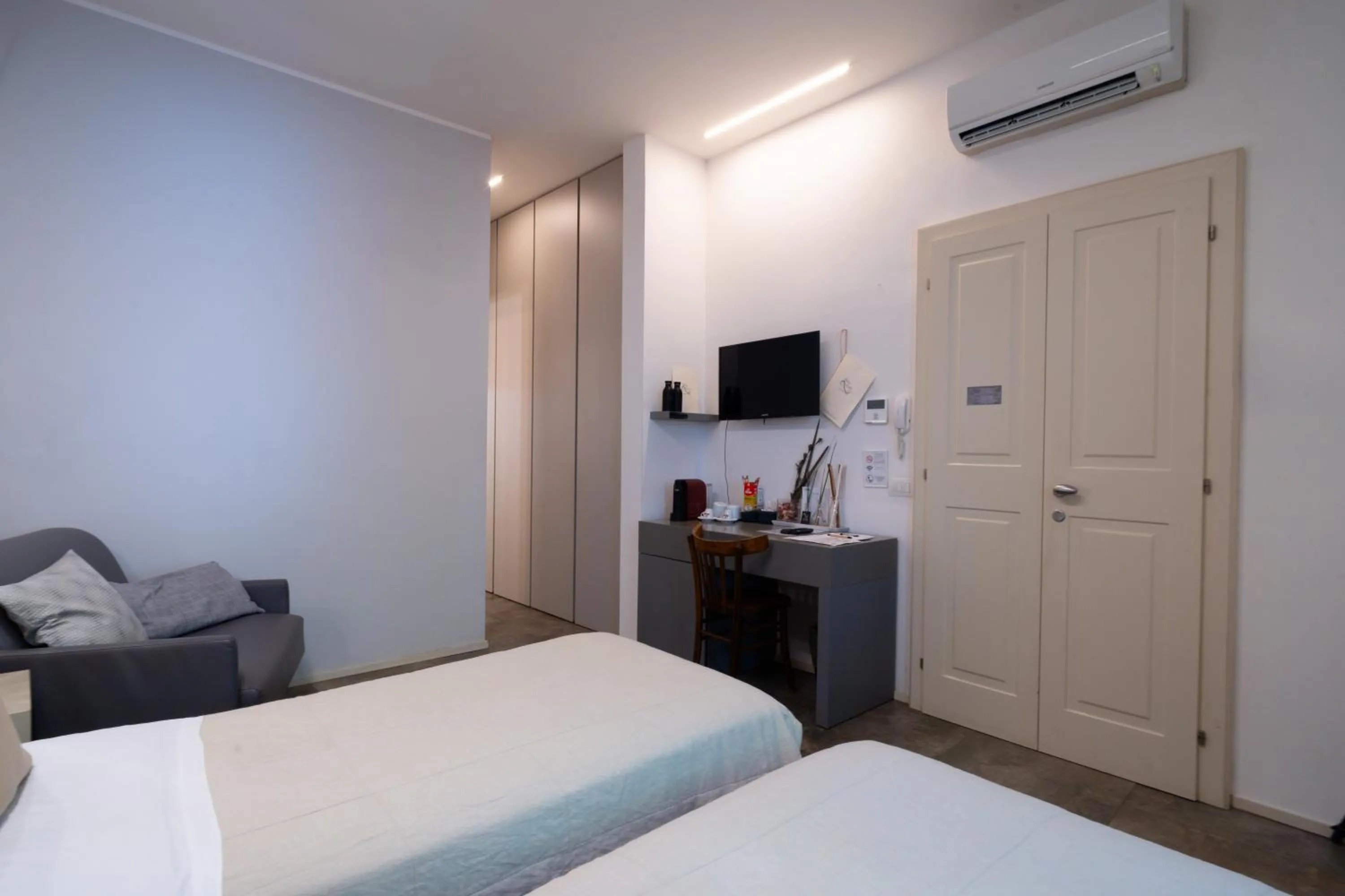 Photo of the whole room, Bed in Vittorio Veneto 25