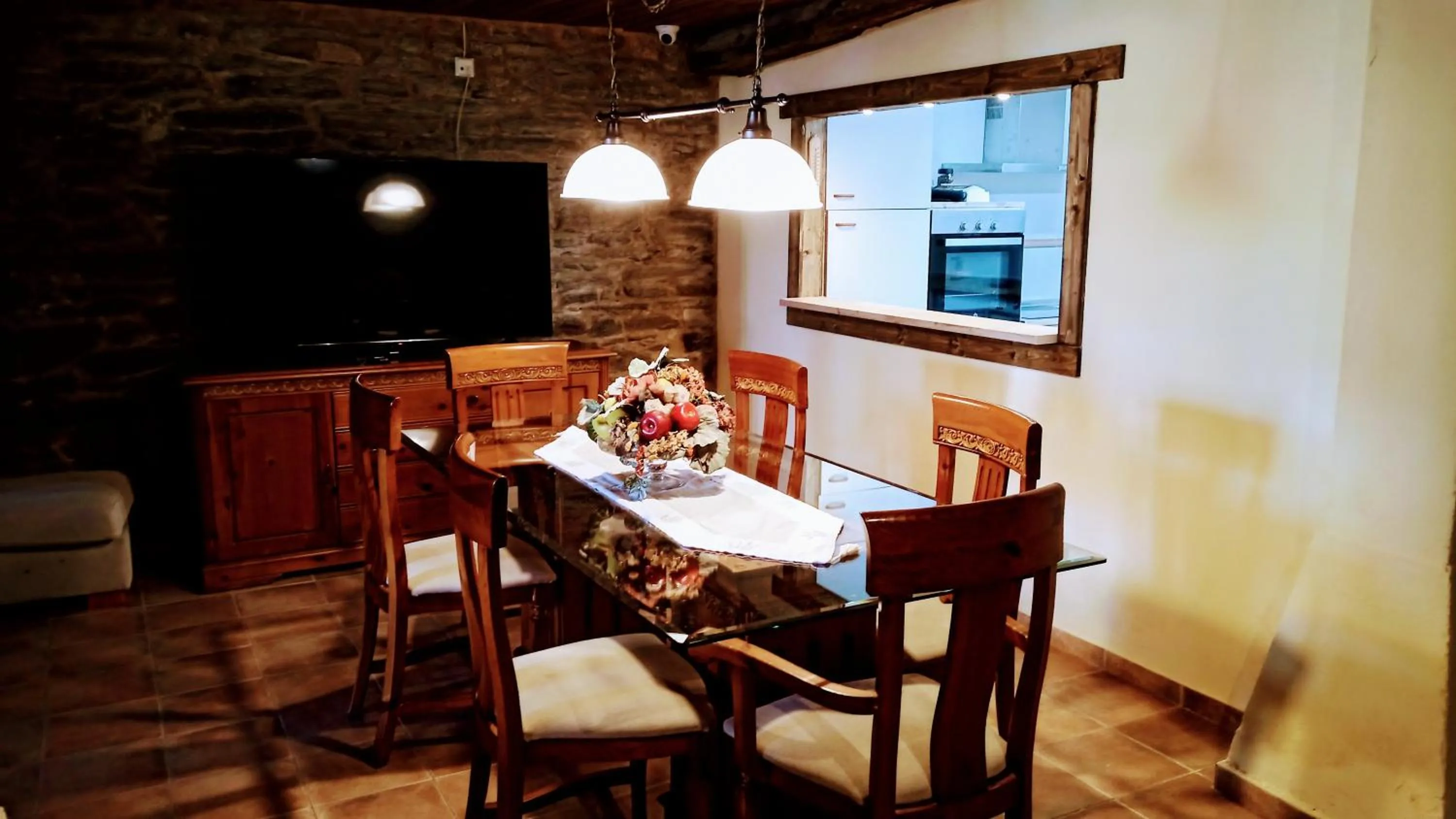 Dining area in La Casona de Sarria