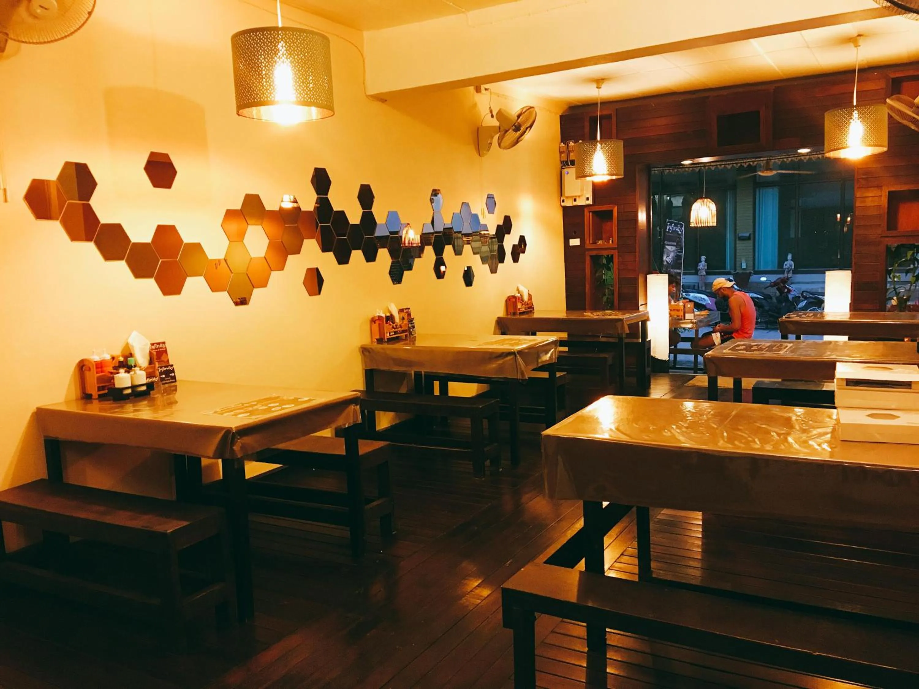 Restaurant/places to eat in Infinity Guesthouse