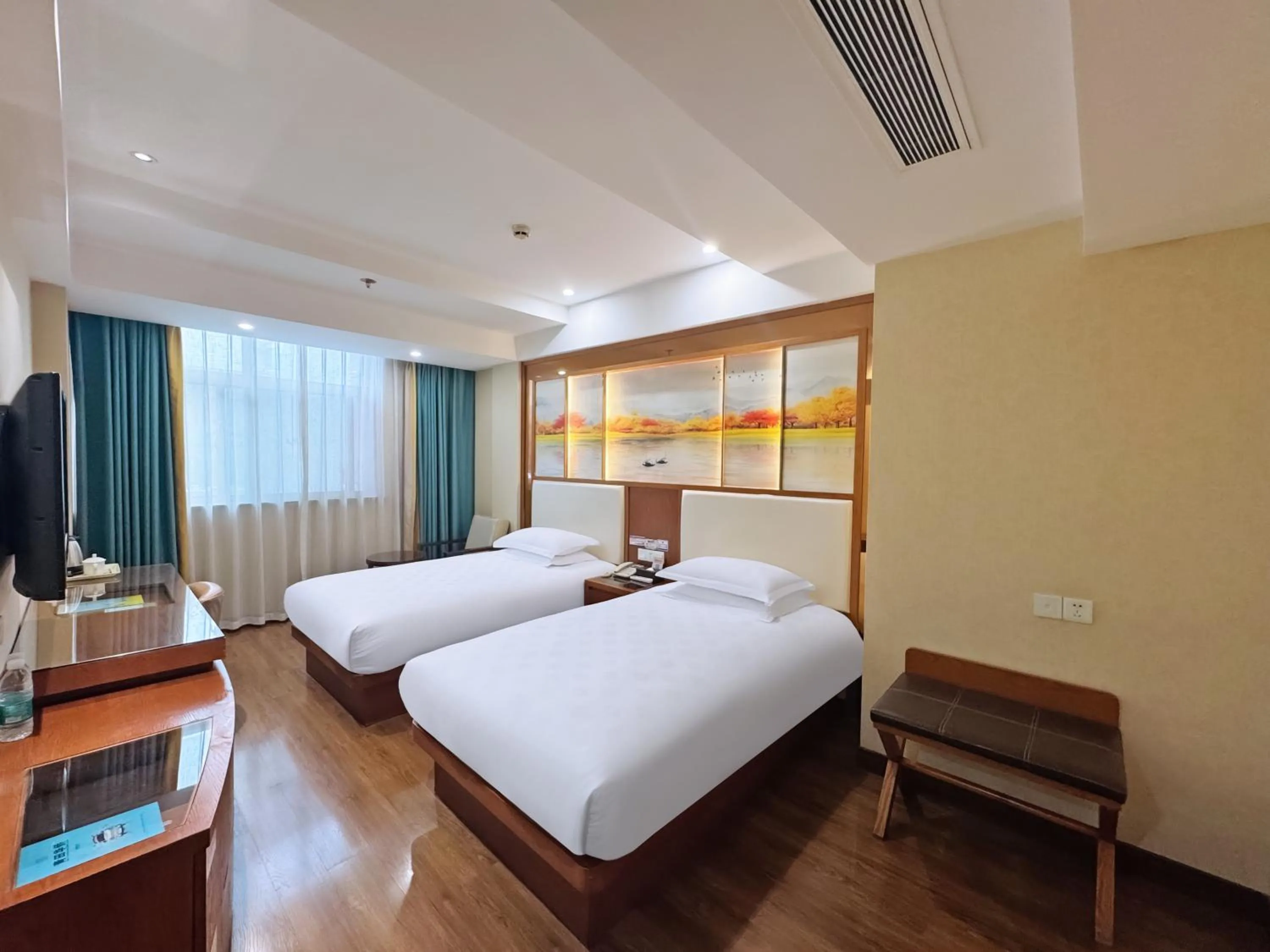 Bed in Yiwu Ruifeng Hotel