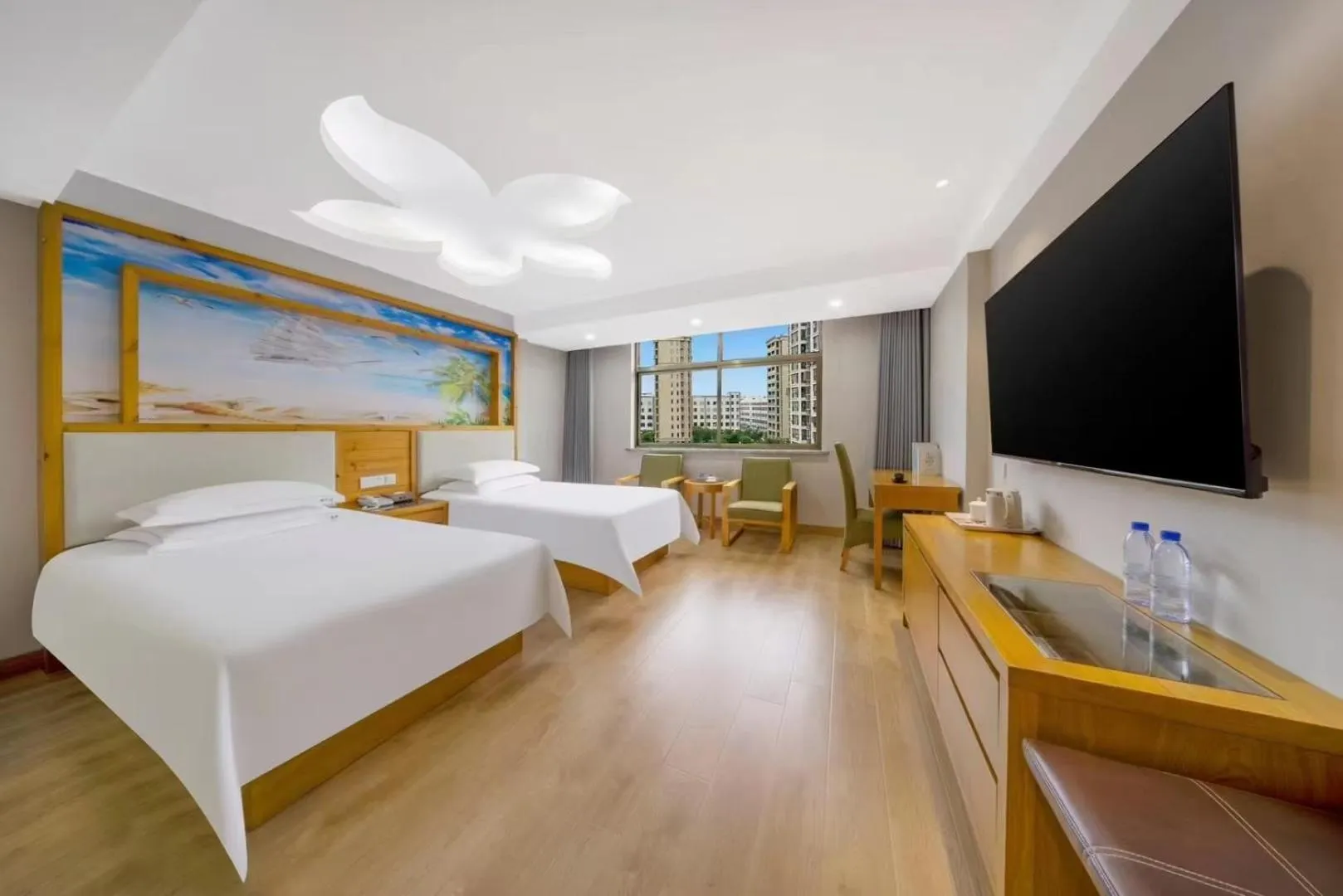 Bed in Yiwu Ruifeng Hotel