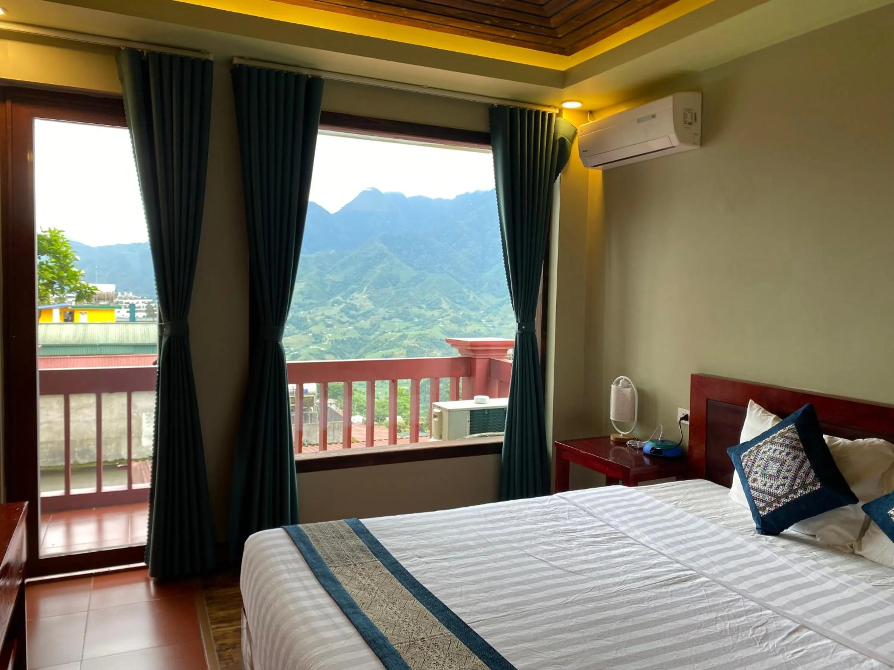 Bed in Botanic Sapa Hotel