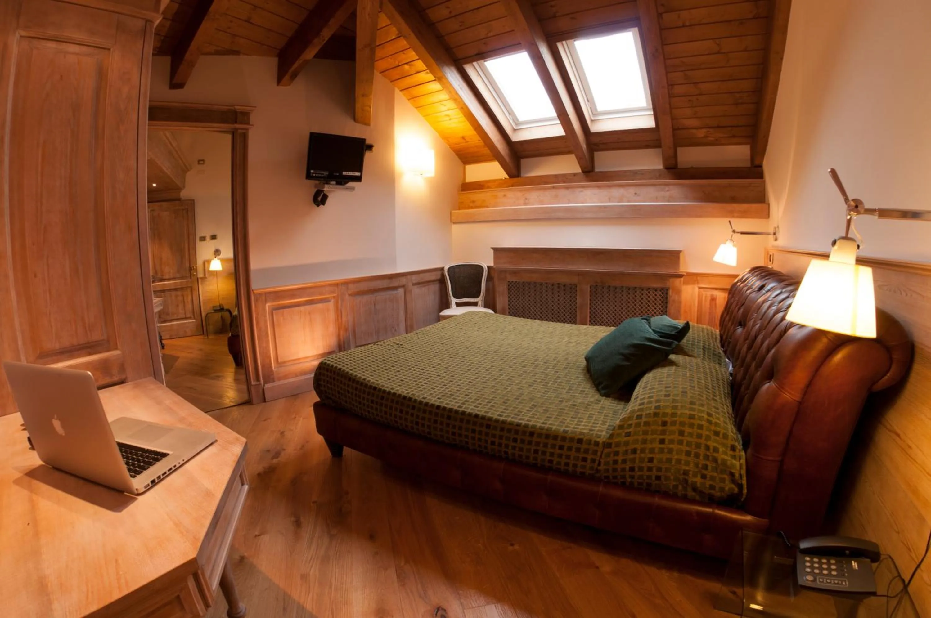 Photo of the whole room in Albergo Villino Quintiliani