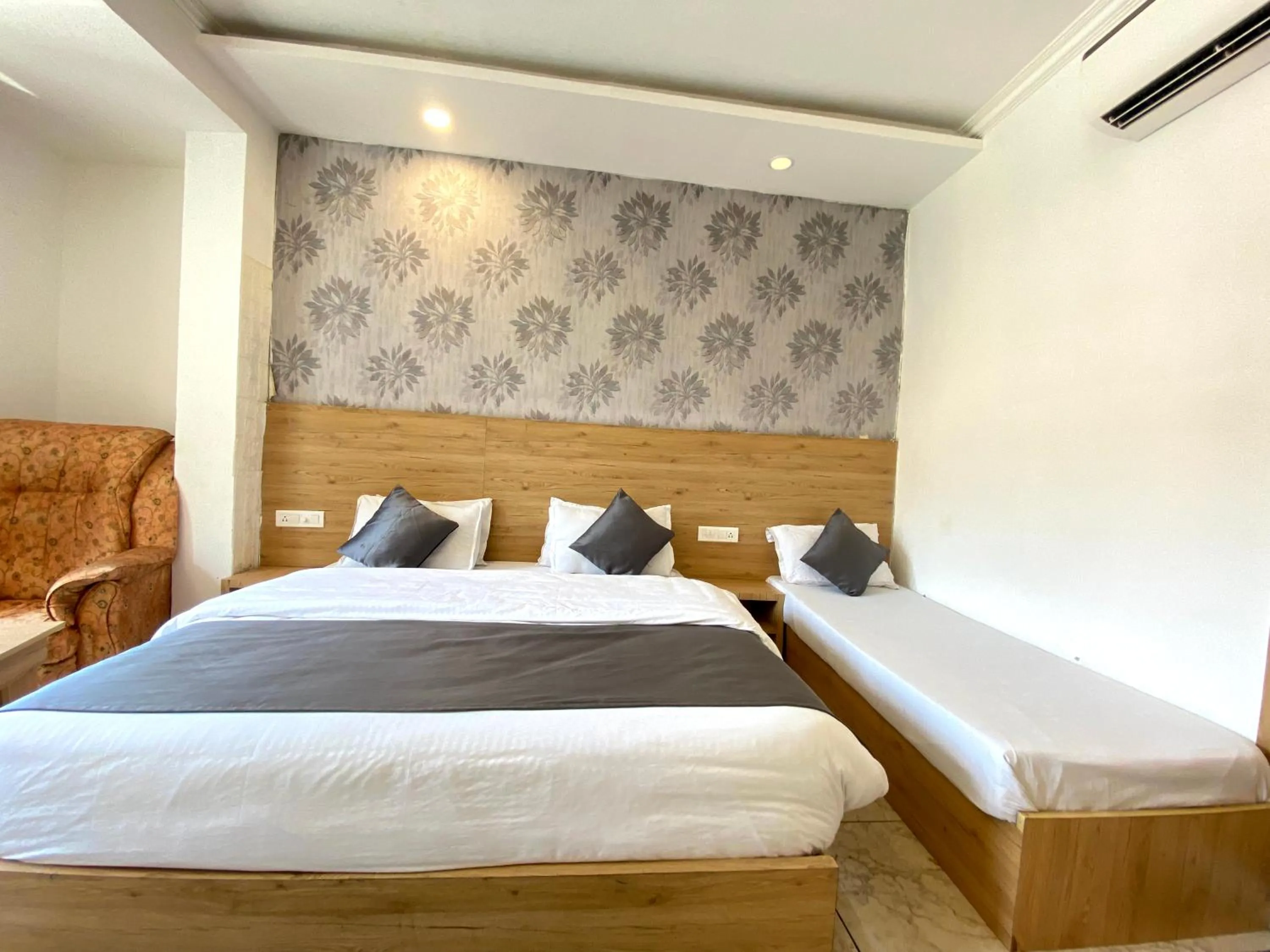 Bed in Sonu Guesthouse & Hostel, Rishikesh