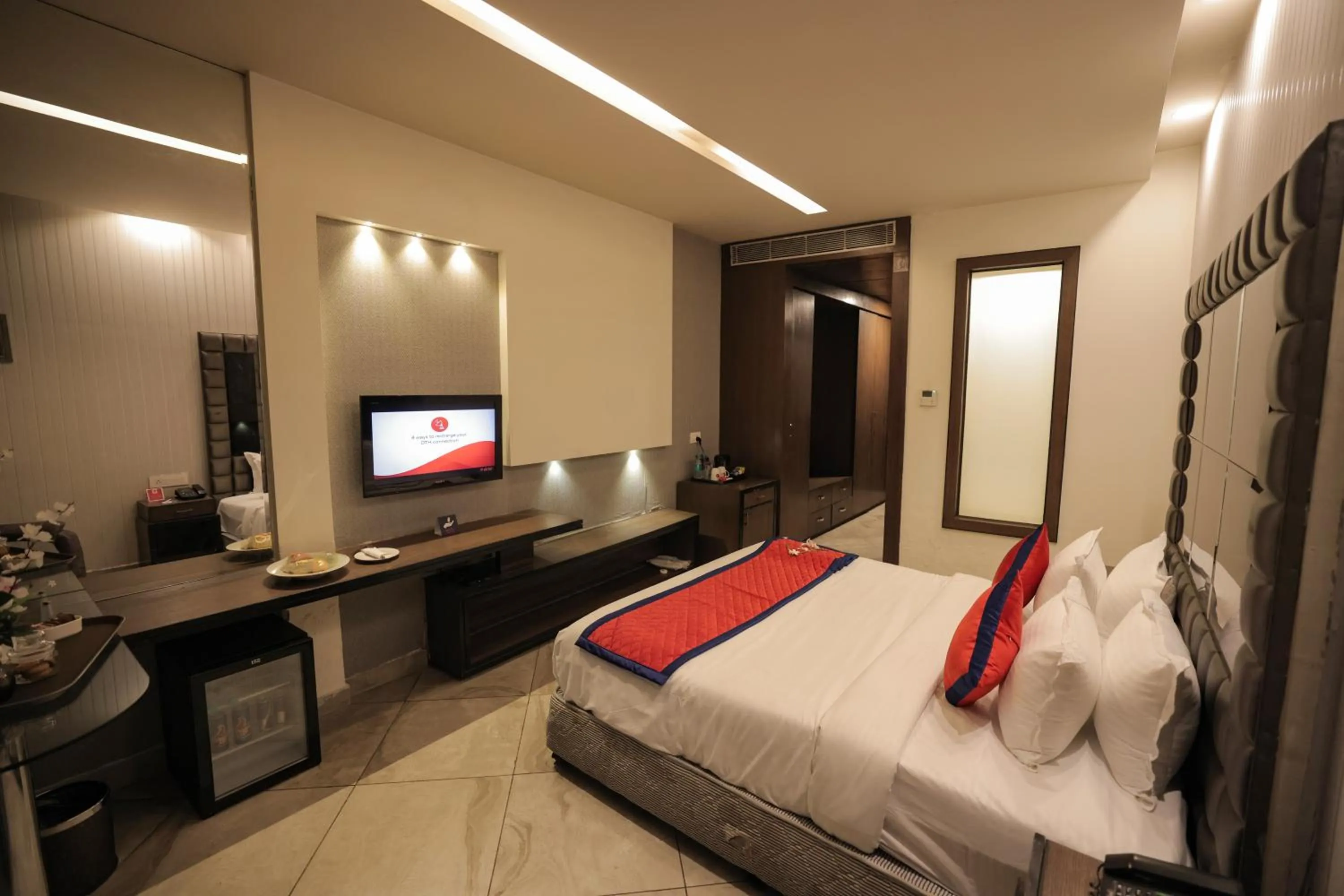 Bed in Spree Hotel Meerut