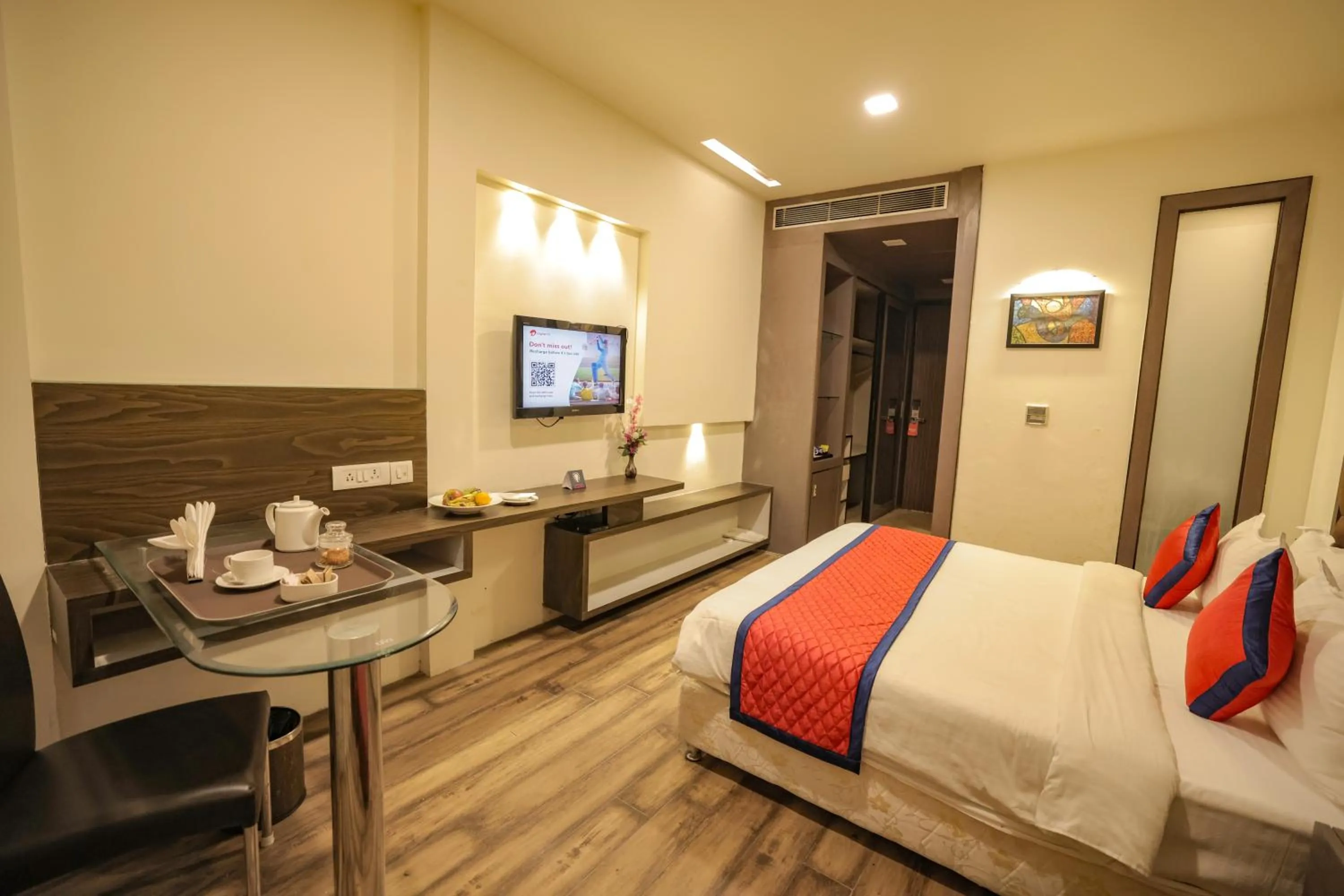 Bed in Spree Hotel Meerut