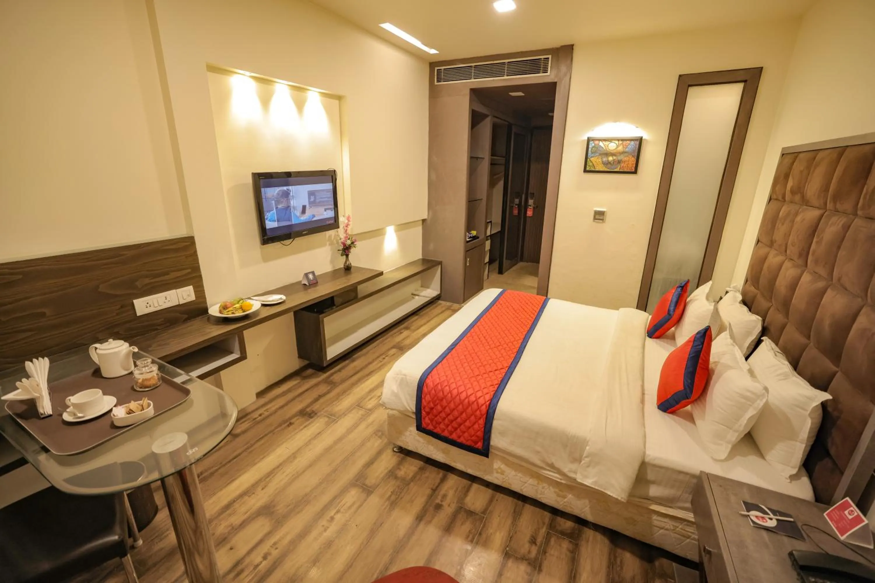Bed in Spree Hotel Meerut