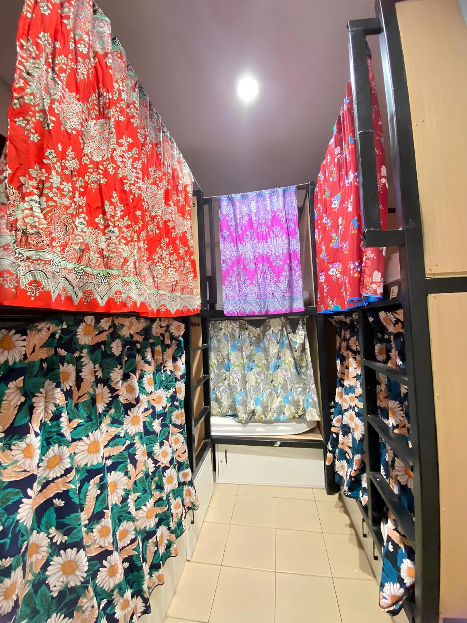 Bed in H2 Segama Backpacker