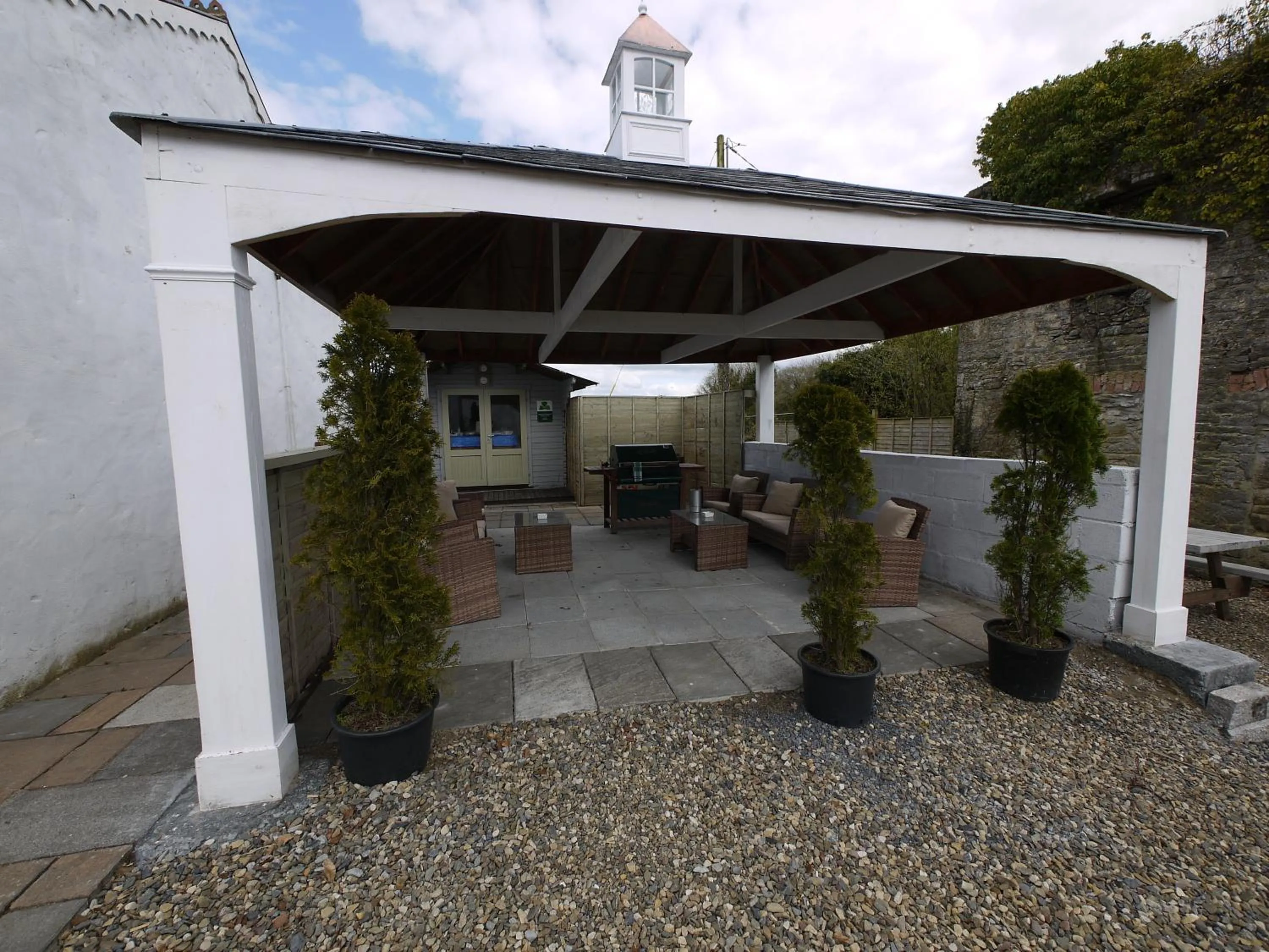 Patio in The Carriage Houses at Beechpark House