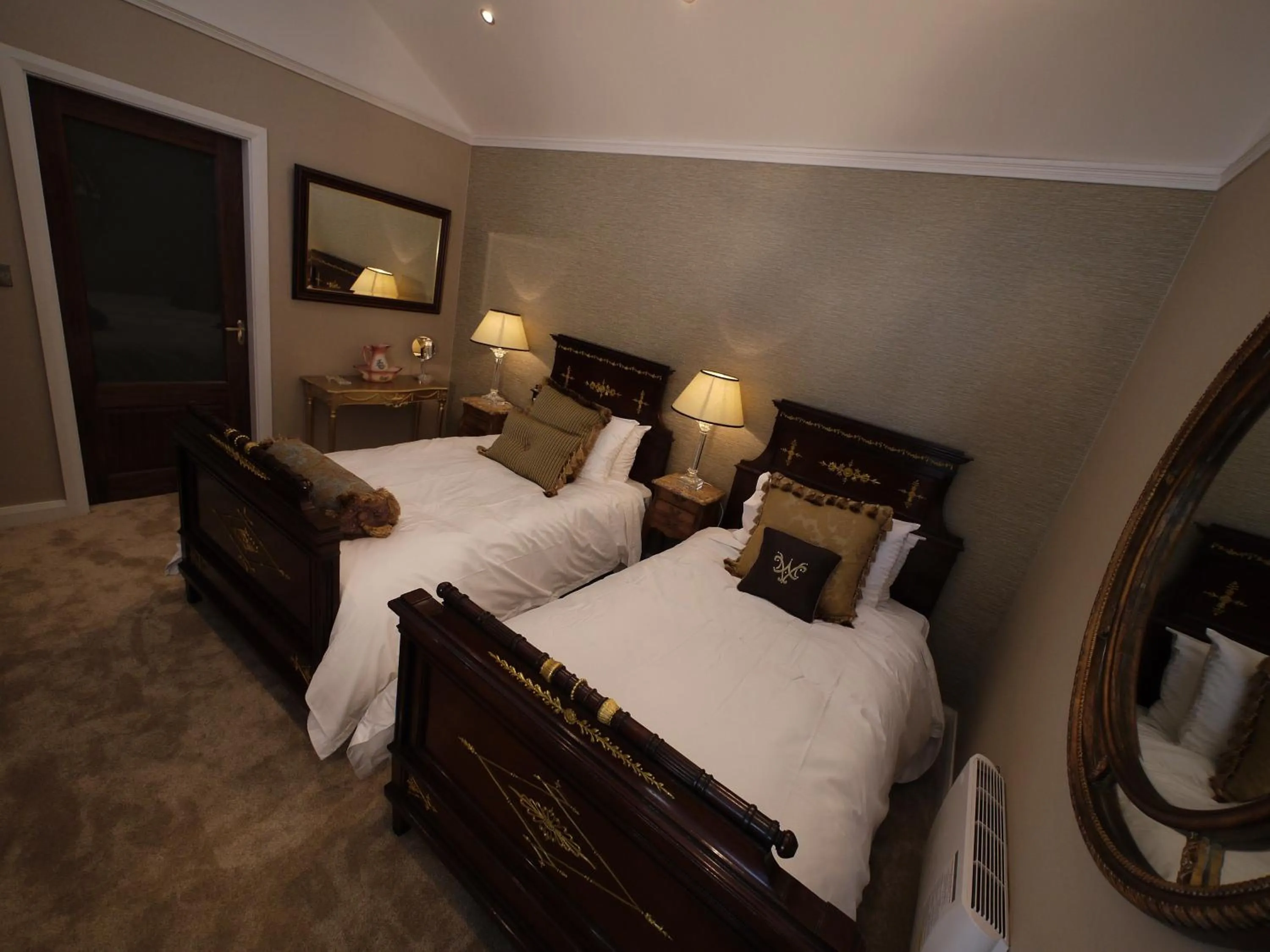 Bed in The Carriage Houses at Beechpark House