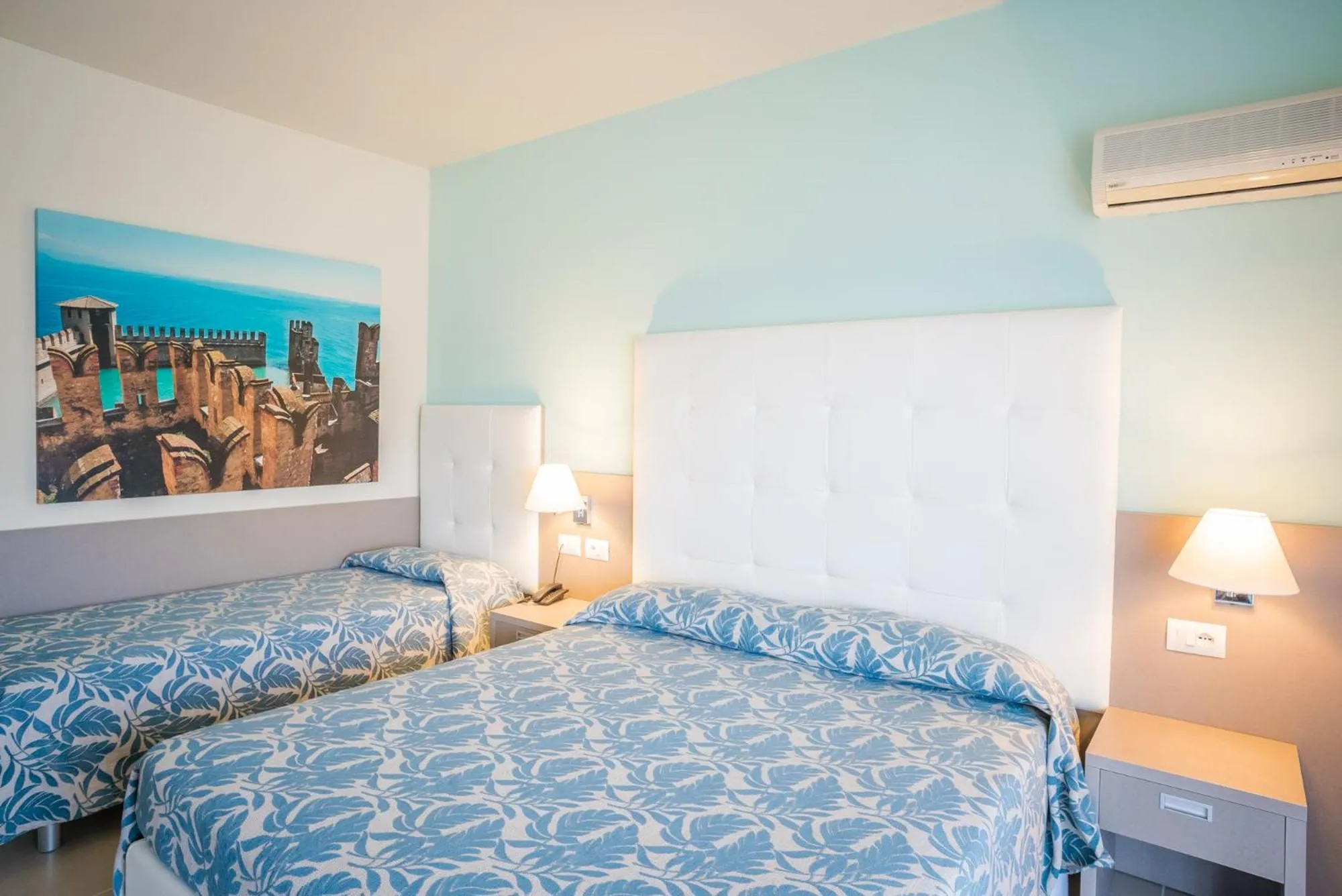 Bed in Hotel Holiday