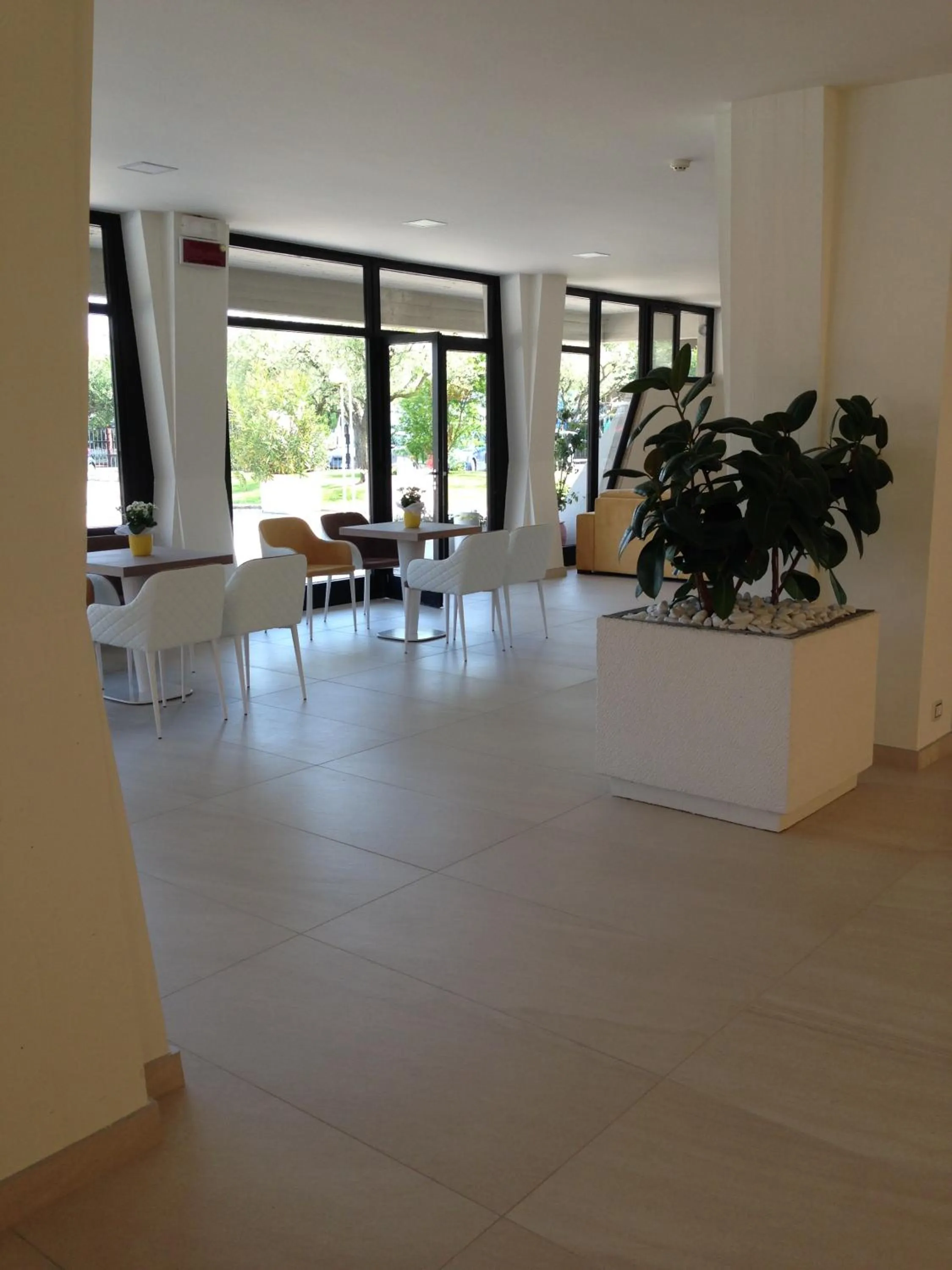 Day in Hotel Holiday