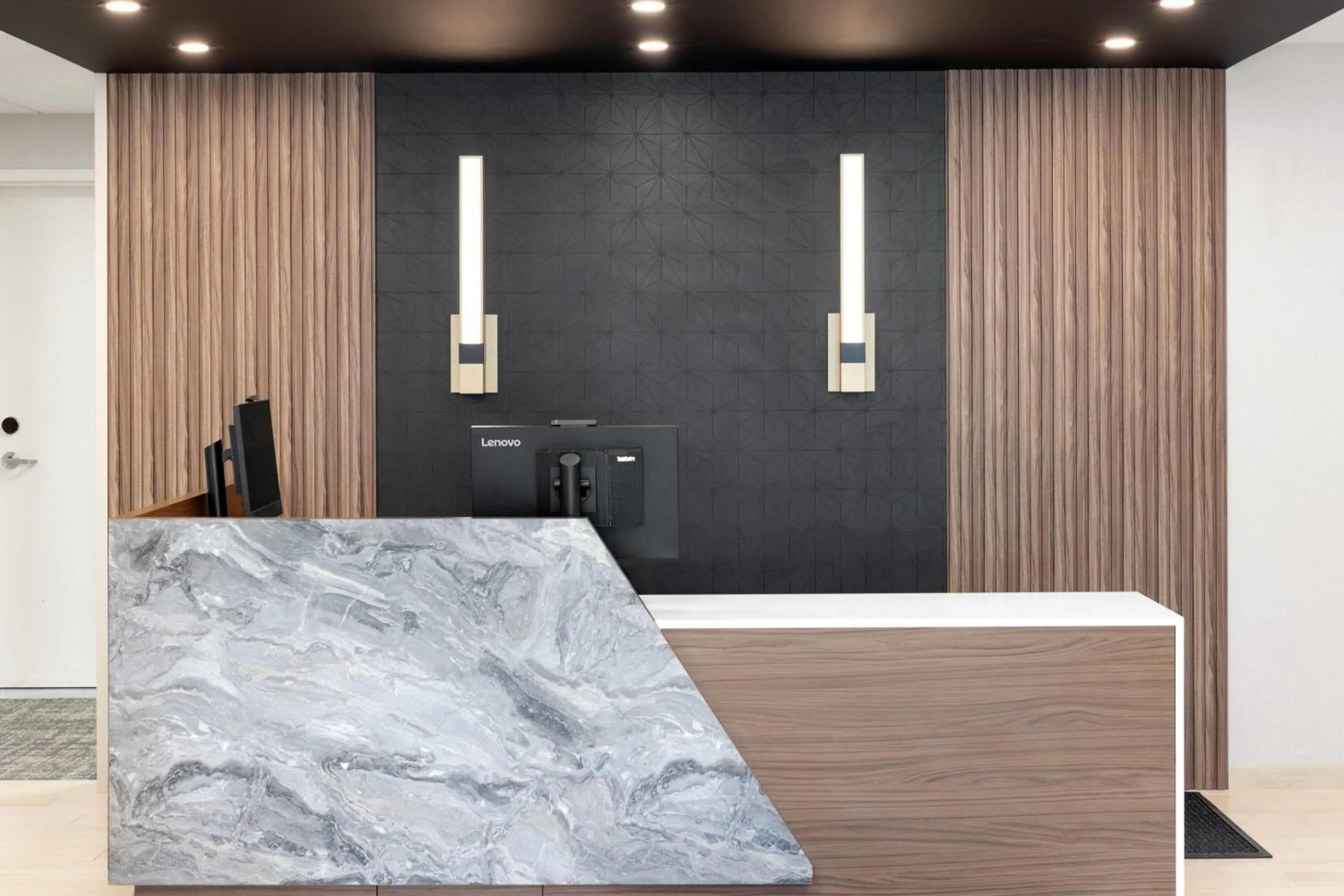 Lobby or reception in Hawthorn Extended Stay by Wyndham Jackson Alpine