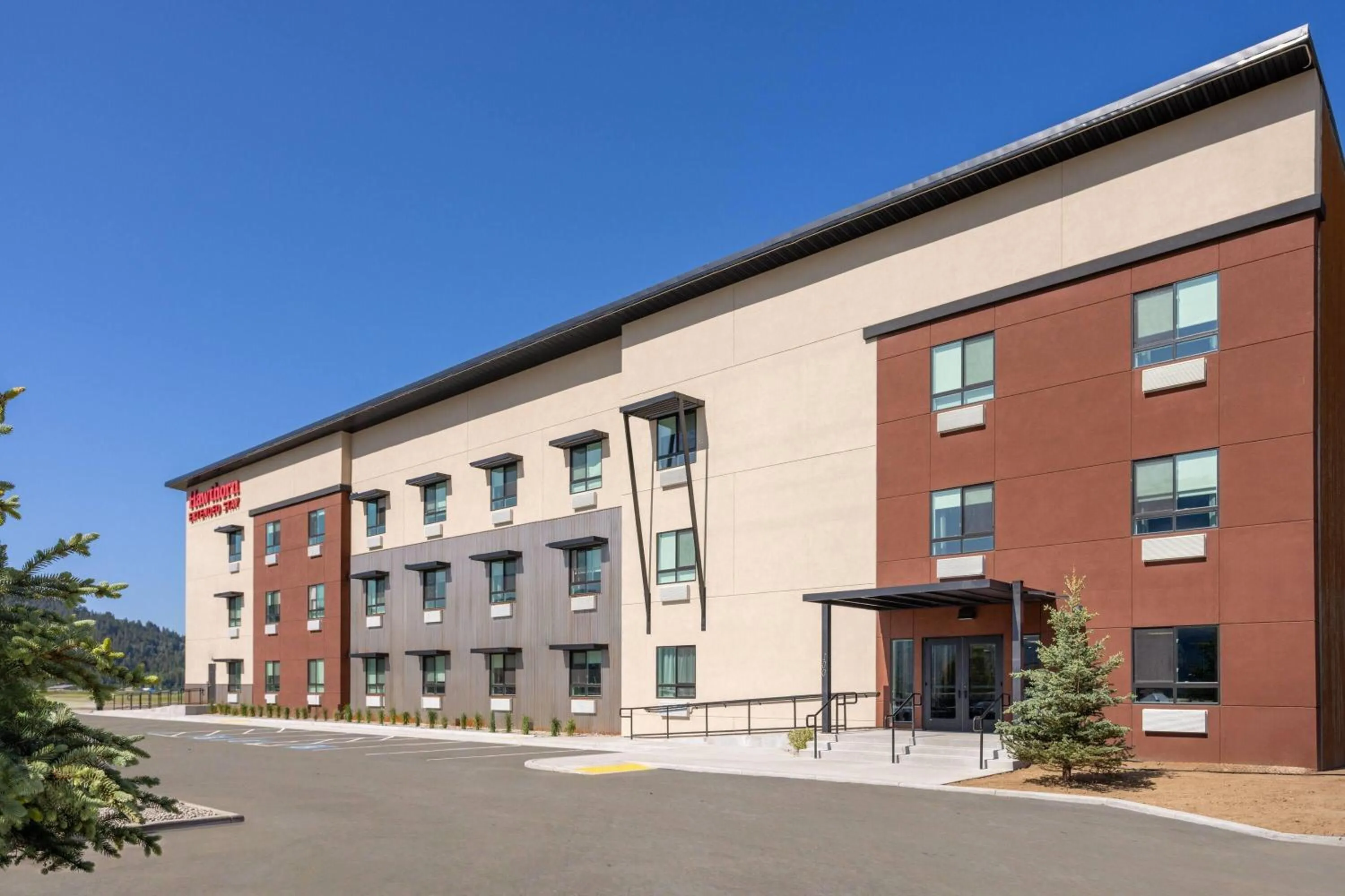 Property building in Hawthorn Extended Stay by Wyndham Jackson Alpine