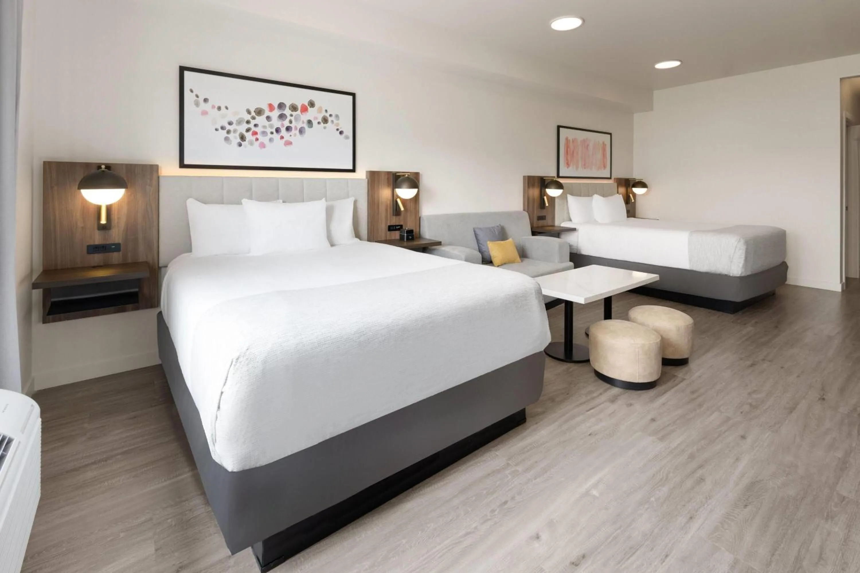 Photo of the whole room, Bed in Hawthorn Extended Stay by Wyndham Jackson Alpine