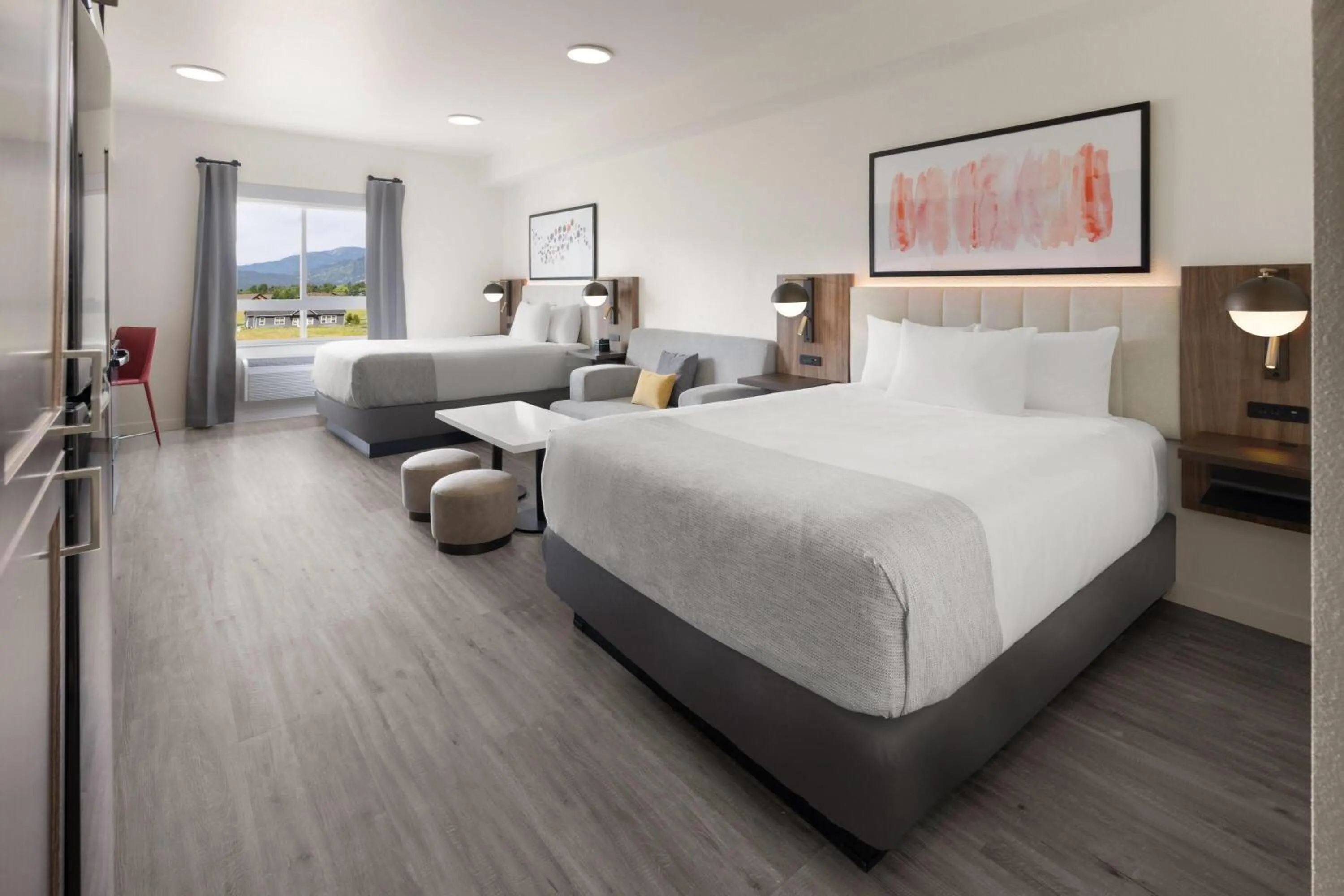 Photo of the whole room, Bed in Hawthorn Extended Stay by Wyndham Jackson Alpine