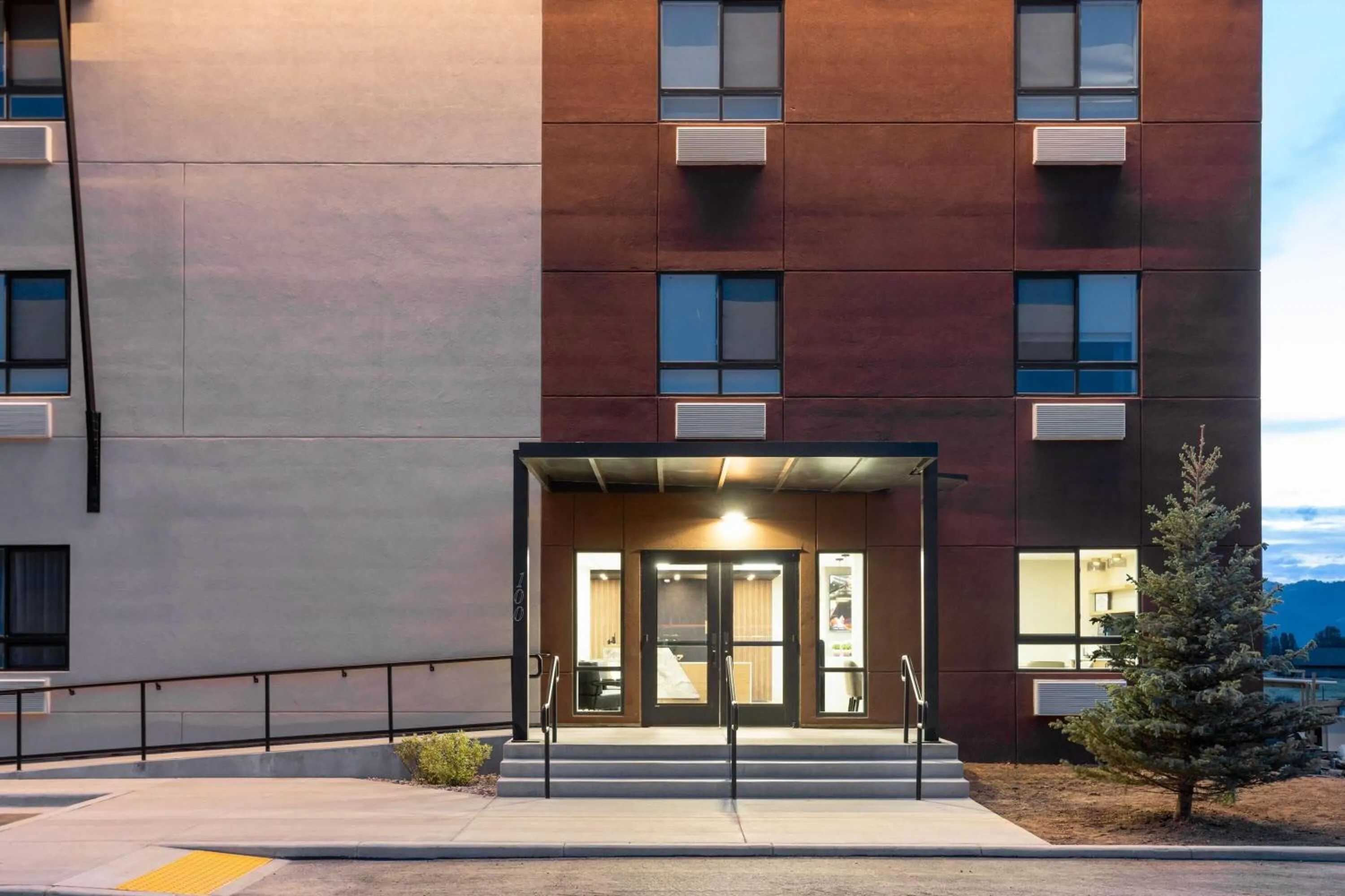 Property building in Hawthorn Extended Stay by Wyndham Jackson Alpine