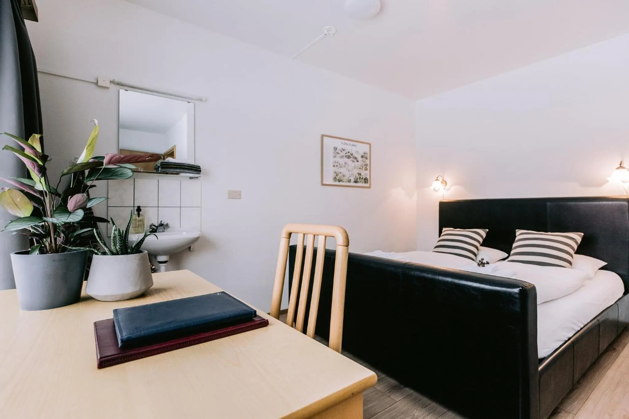 Bedroom, Bed in Eldá apartments